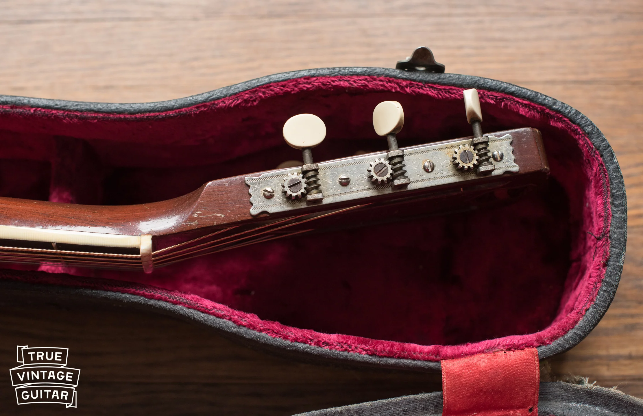 1934 National Style 1 Tricone Wiggle Border - Image 30