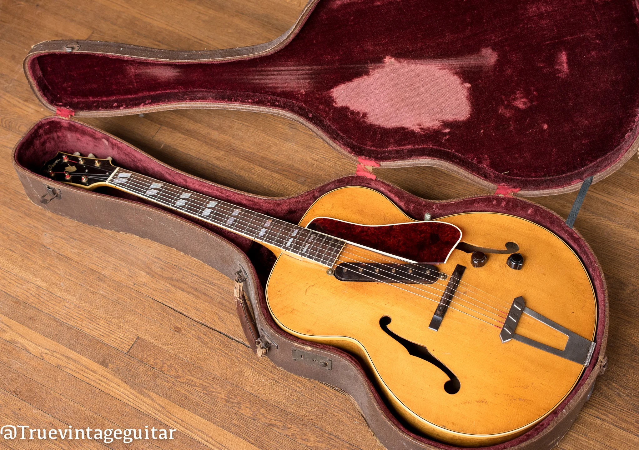 1941 Gibson ES-300 - Image 19