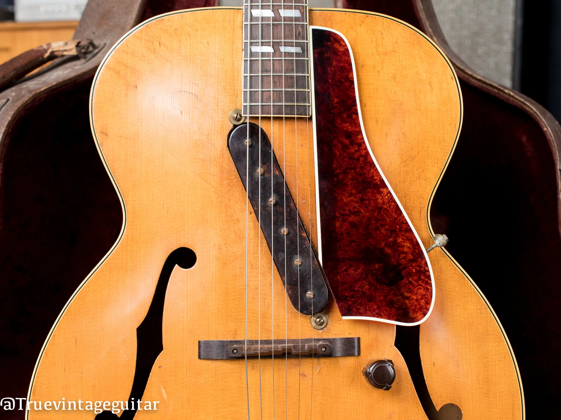 1941 Gibson ES-300 - Image 4
