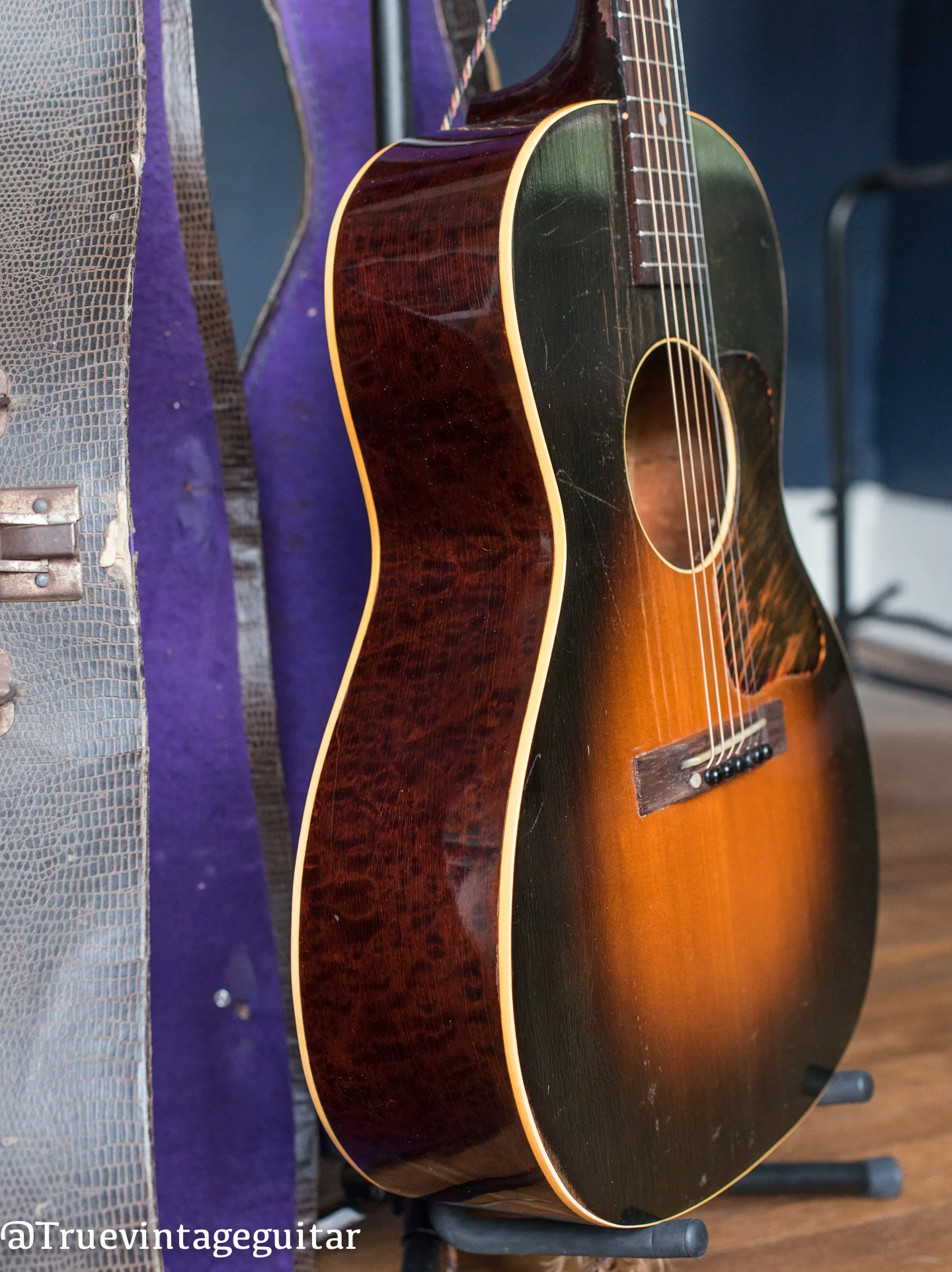 1943 Gibson L-00 Maple Rims - Image 10