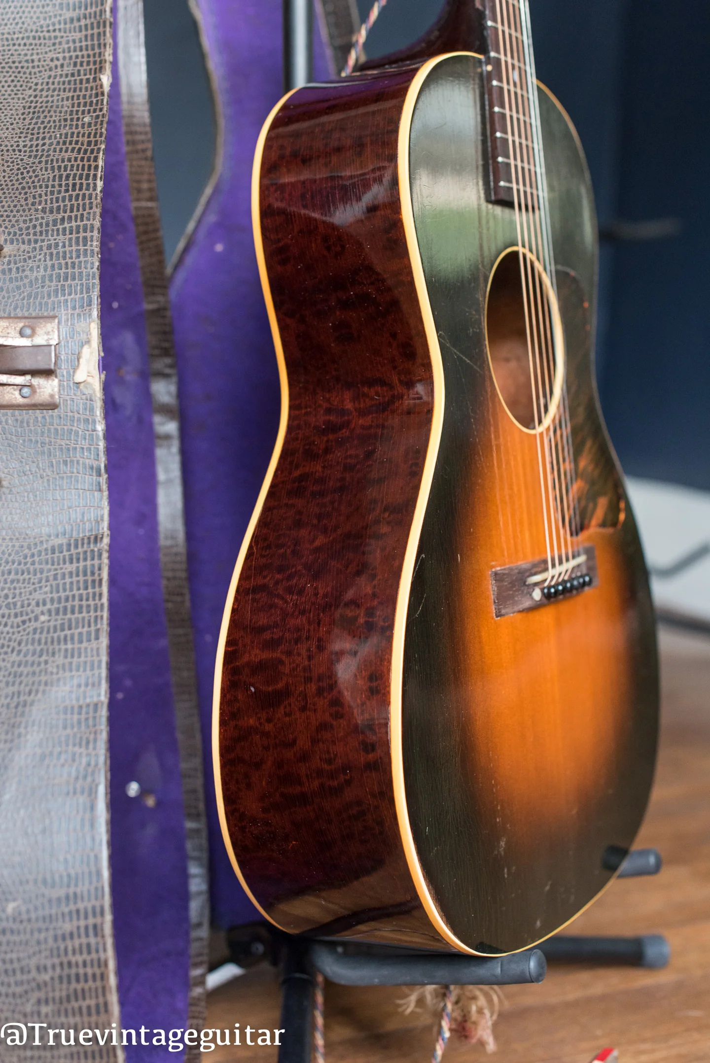 1943 Gibson L-00 Maple Rims - Image 11