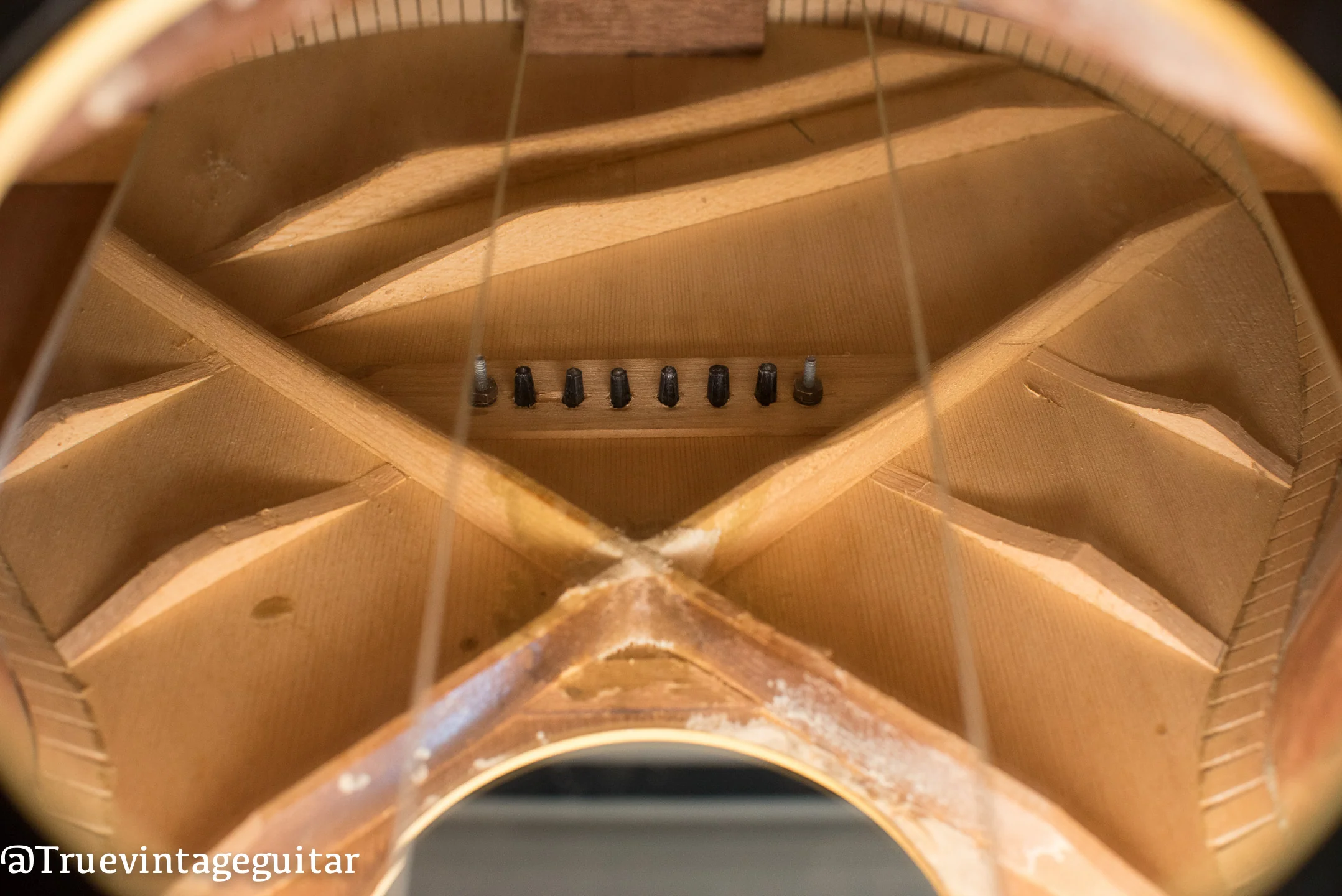 1943 Gibson L-00 Maple Rims - Image 26