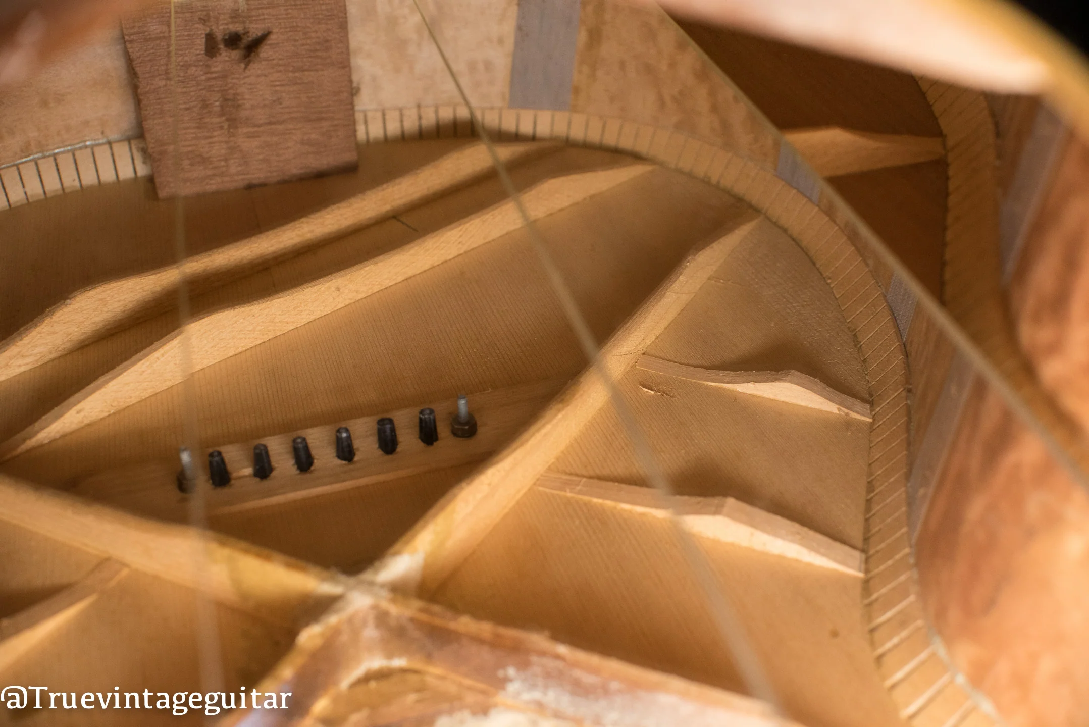 1943 Gibson L-00 Maple Rims - Image 27