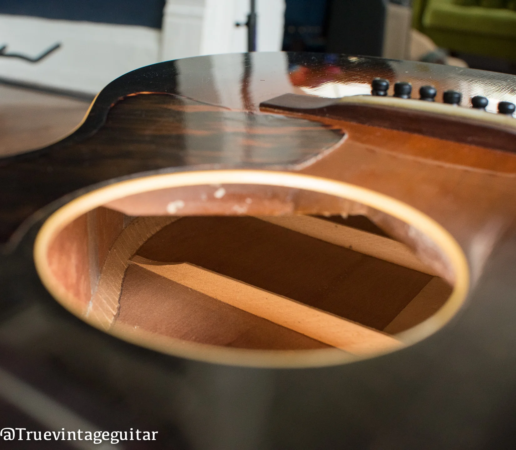 1943 Gibson L-00 Maple Rims - Image 30