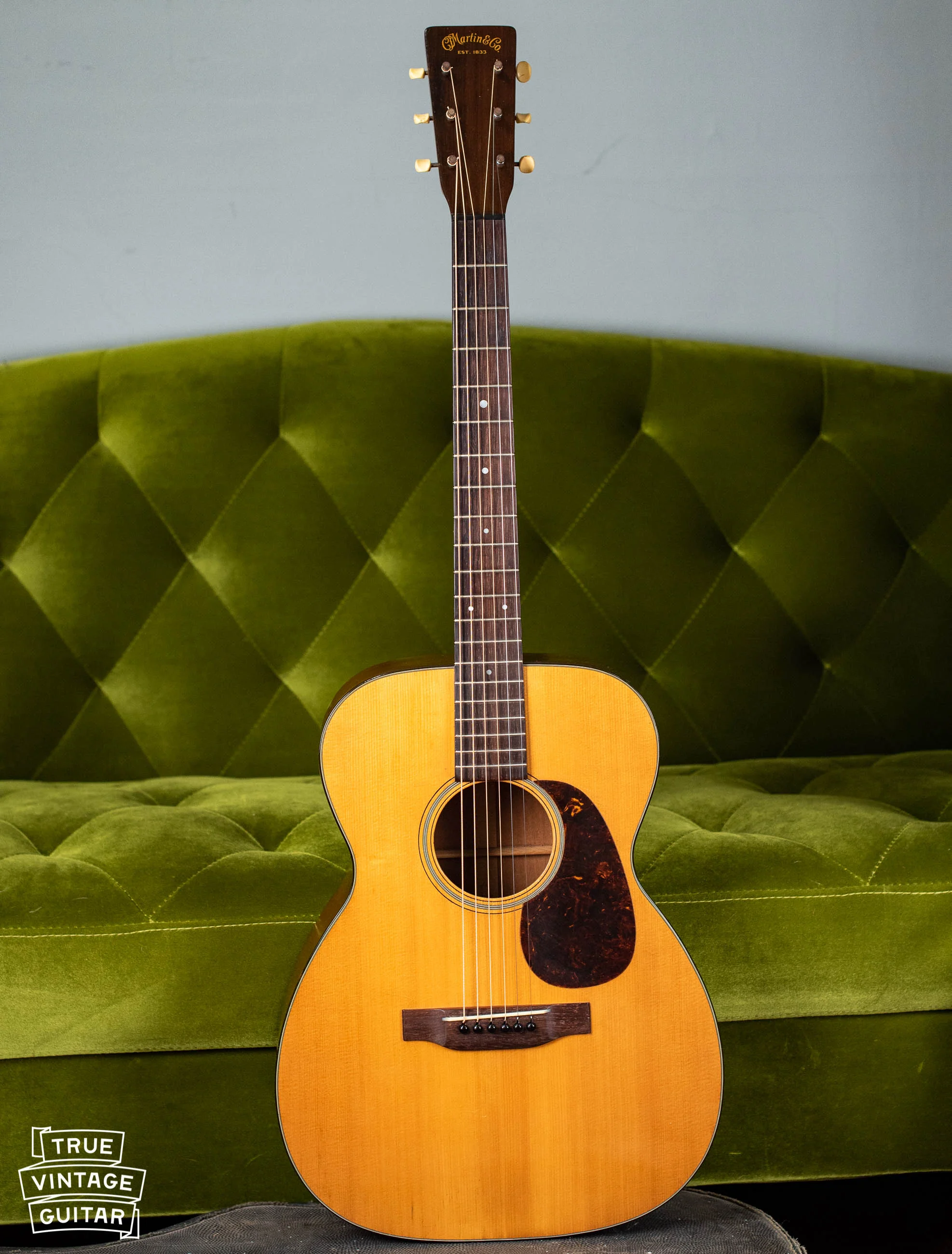 1943 Martin 00-18 guitar with case