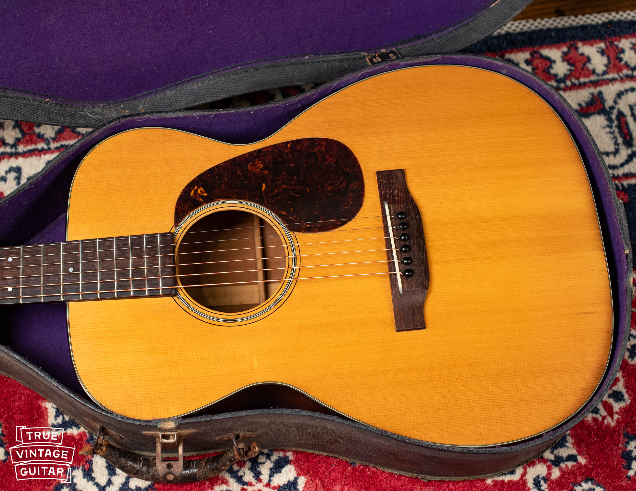 1943 Martin 00-18 guitar with case - Image 14