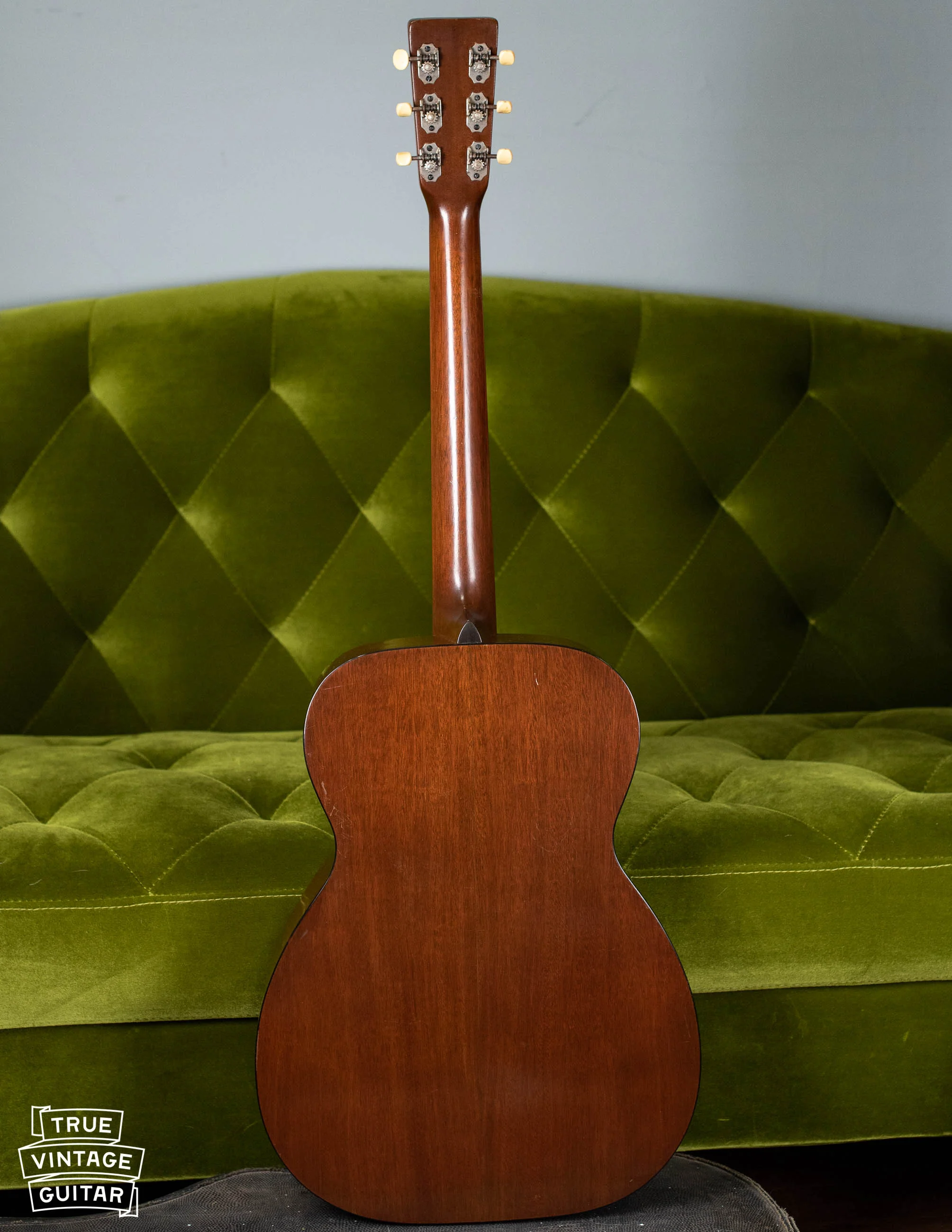 1943 Martin 00-18 guitar with case - Image 17