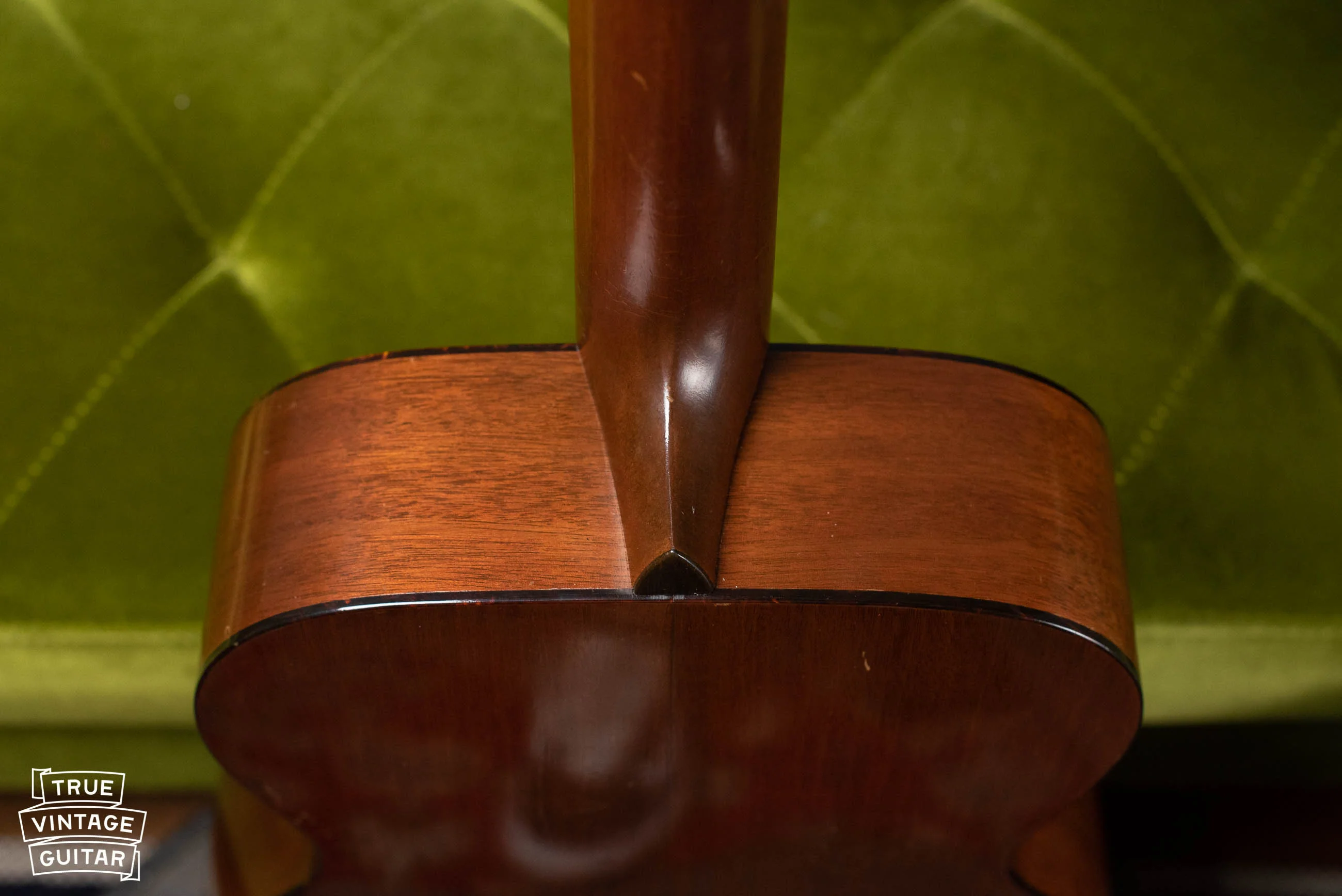 1943 Martin 00-18 guitar with case - Image 23