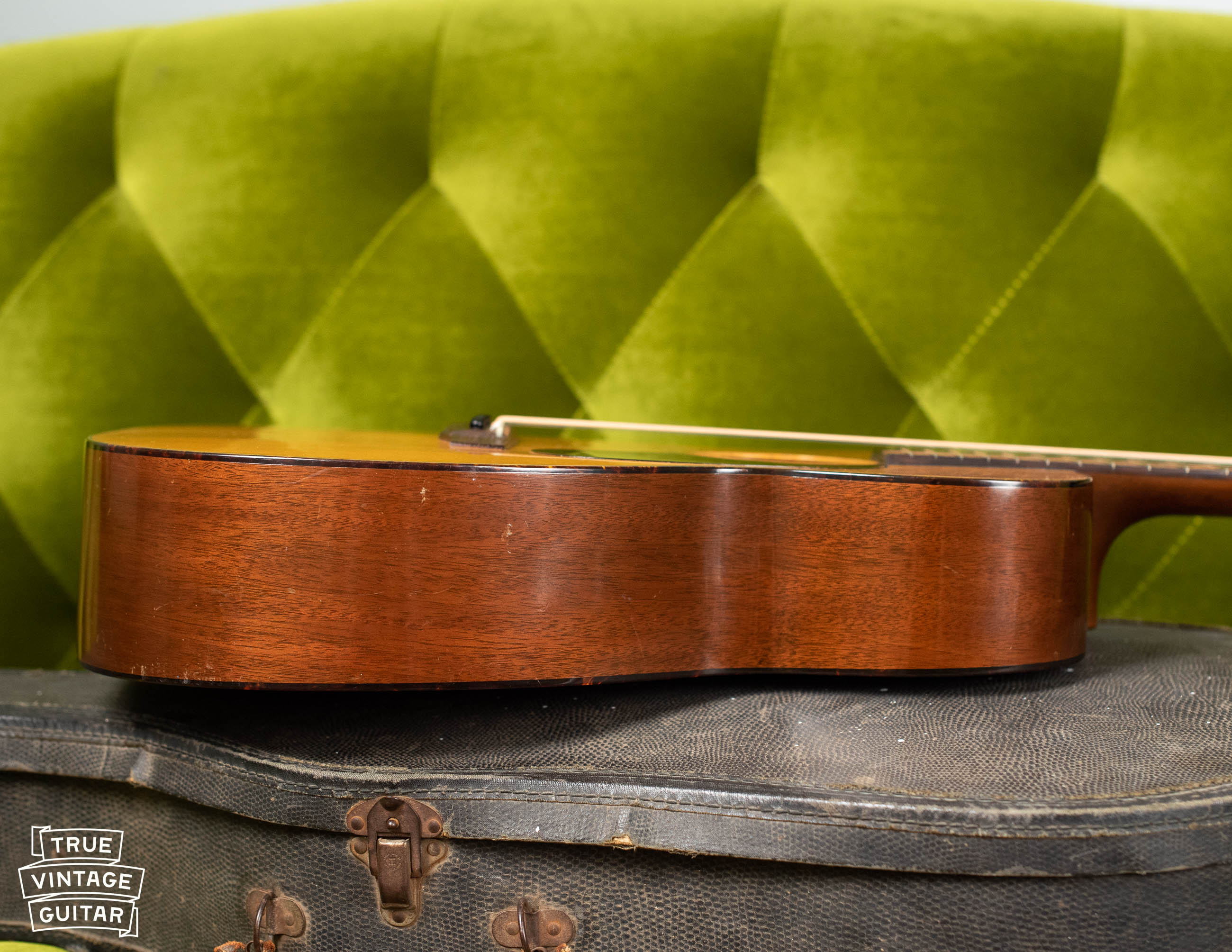 1943 Martin 00-18 guitar with case - Image 32