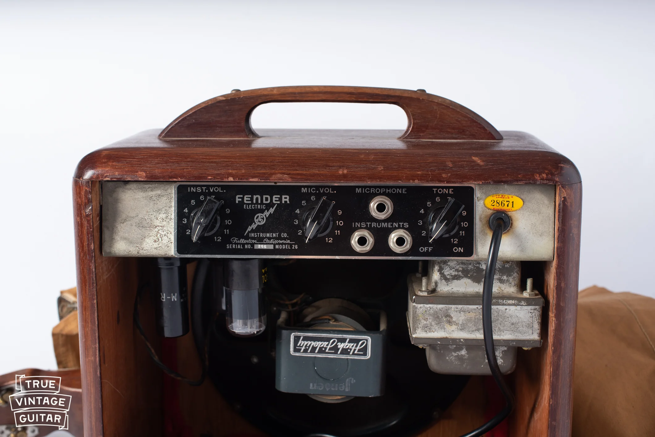 Fender Model 26 Woody Amp & Organ Button Guitar 1946 - Image 9