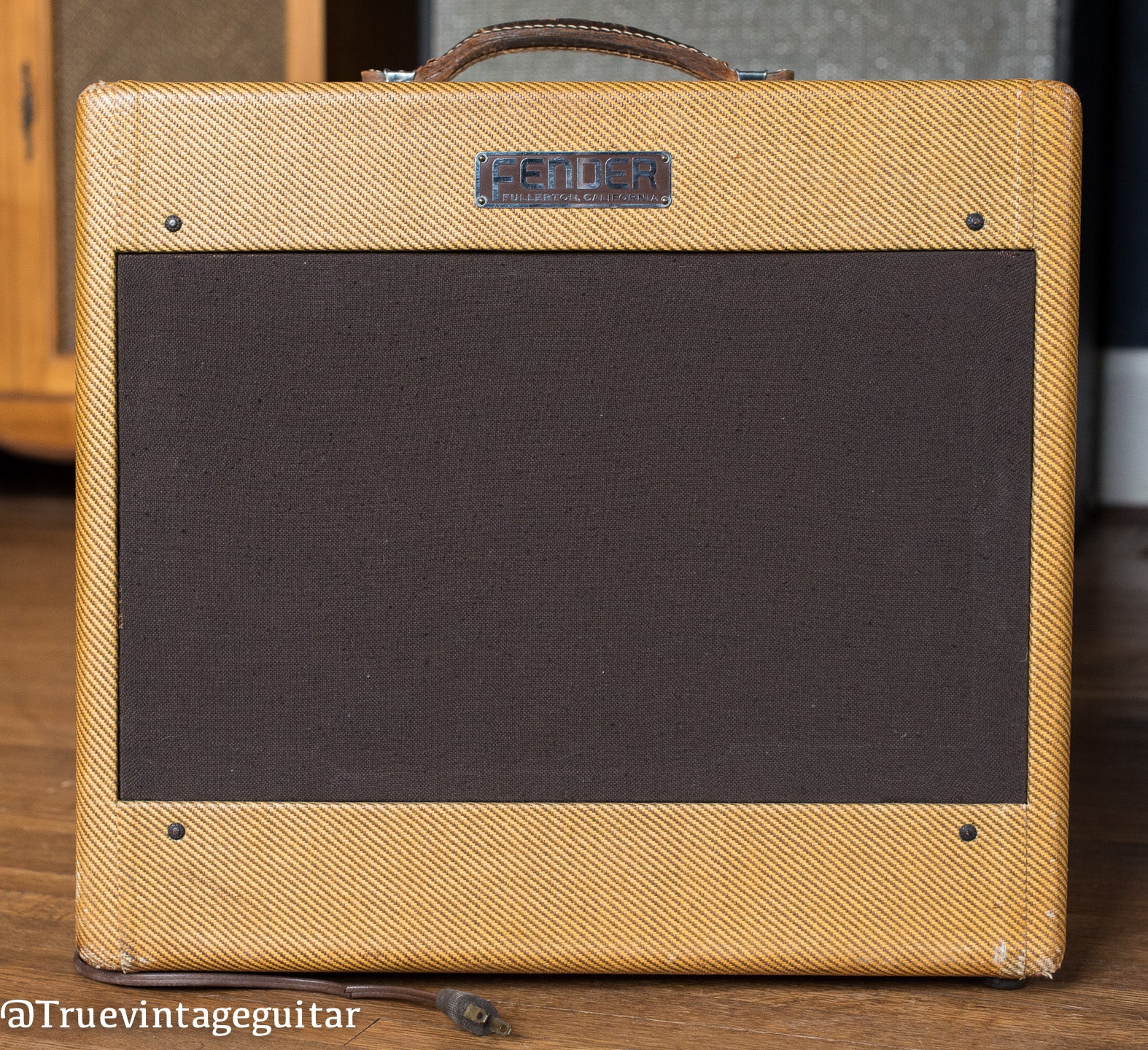 Vintage 1953 Fender Deluxe 5B3 guitar amplifier with cover - Image 7