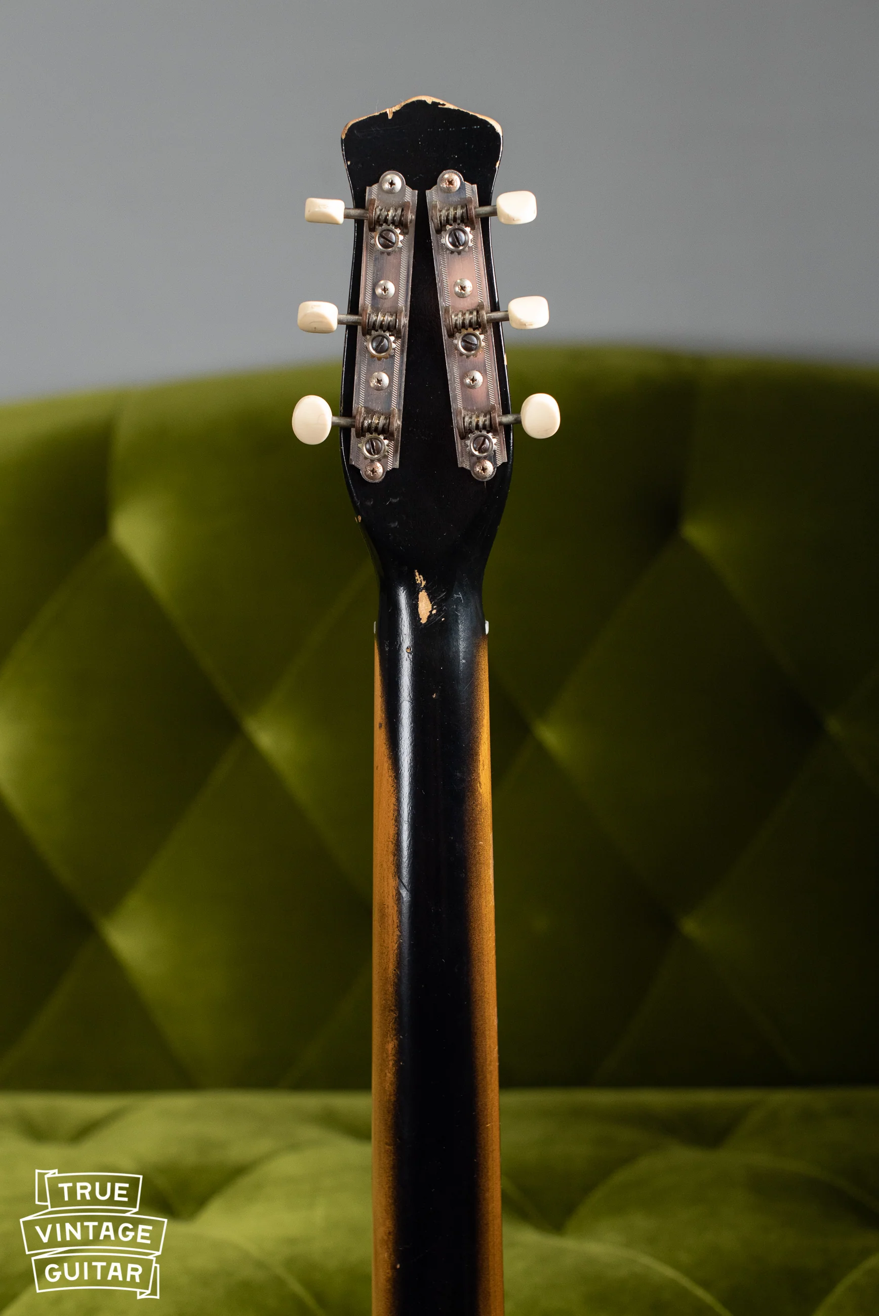 1956 Danelectro U-2 Grained Ivory Leatherette with case - Image 13