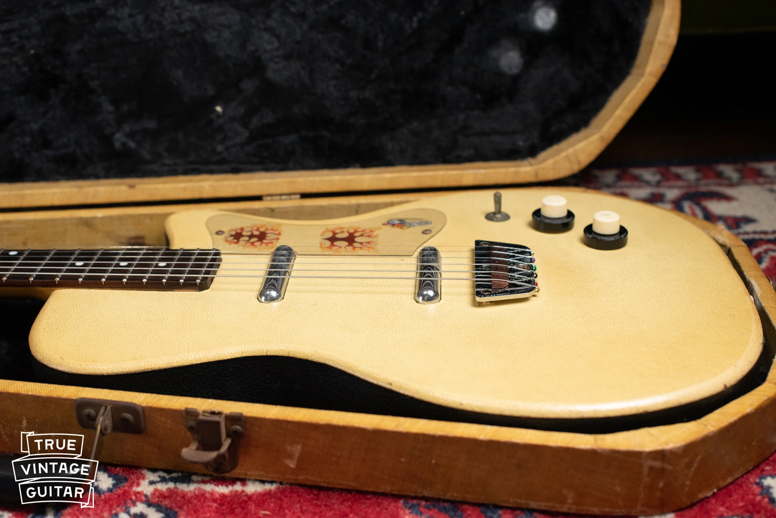 1956 Danelectro U-2 Grained Ivory Leatherette with case - Image 21