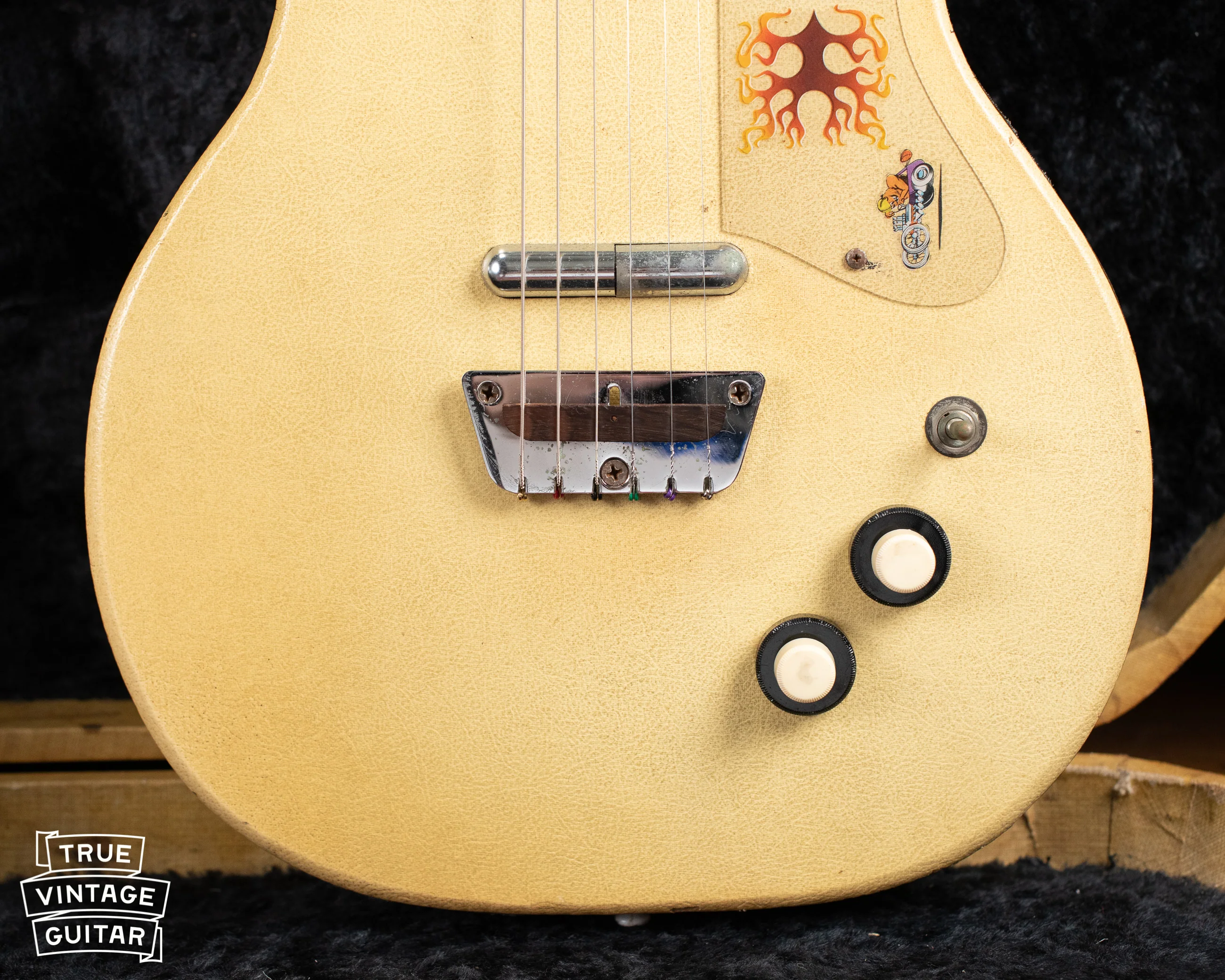 1956 Danelectro U-2 Grained Ivory Leatherette with case - Image 7