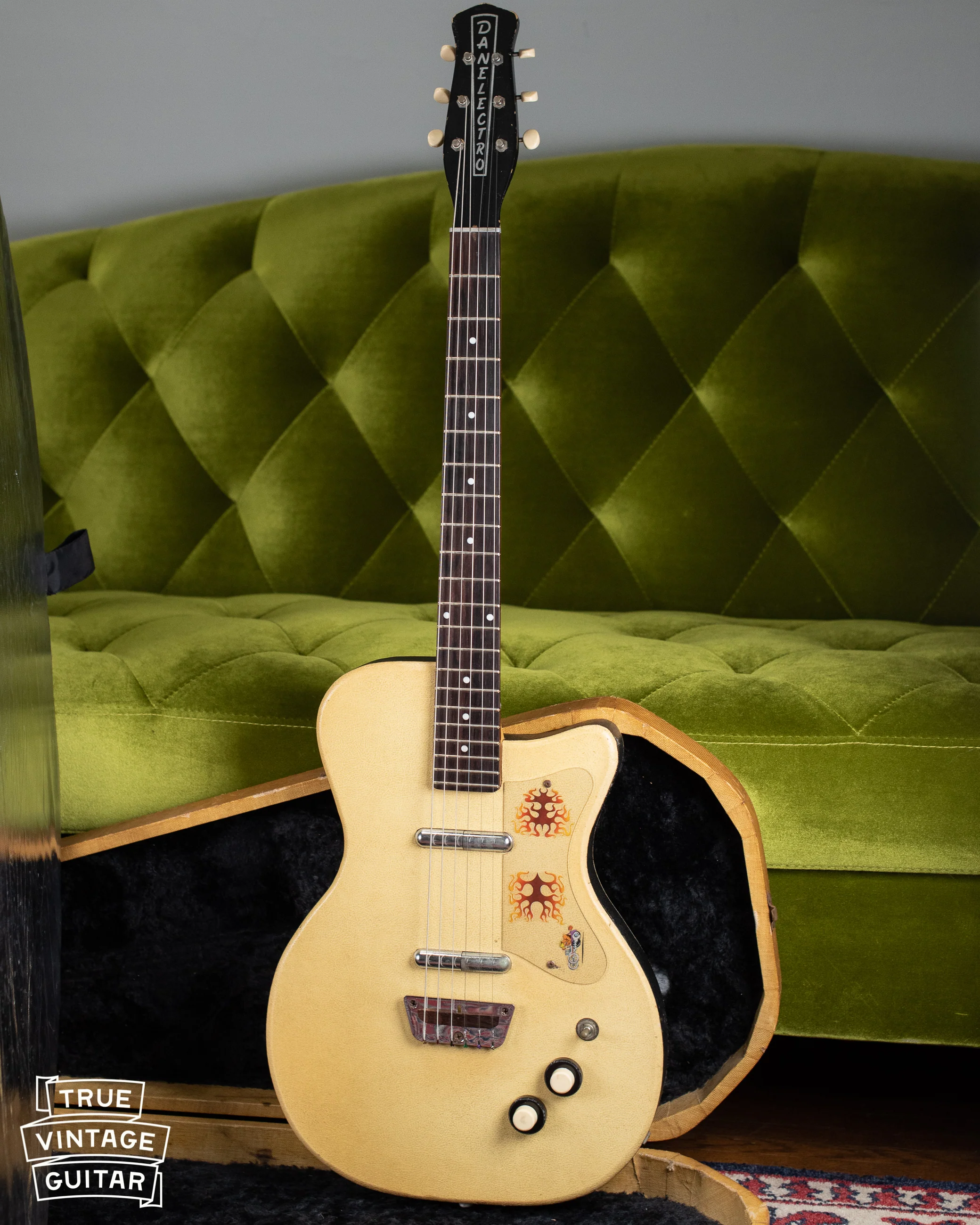 1956 Danelectro U-2 Grained Ivory Leatherette with case - Image 9