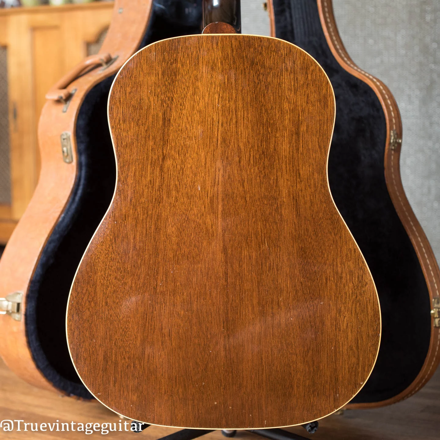 1957 Gibson J-45 - Image 10