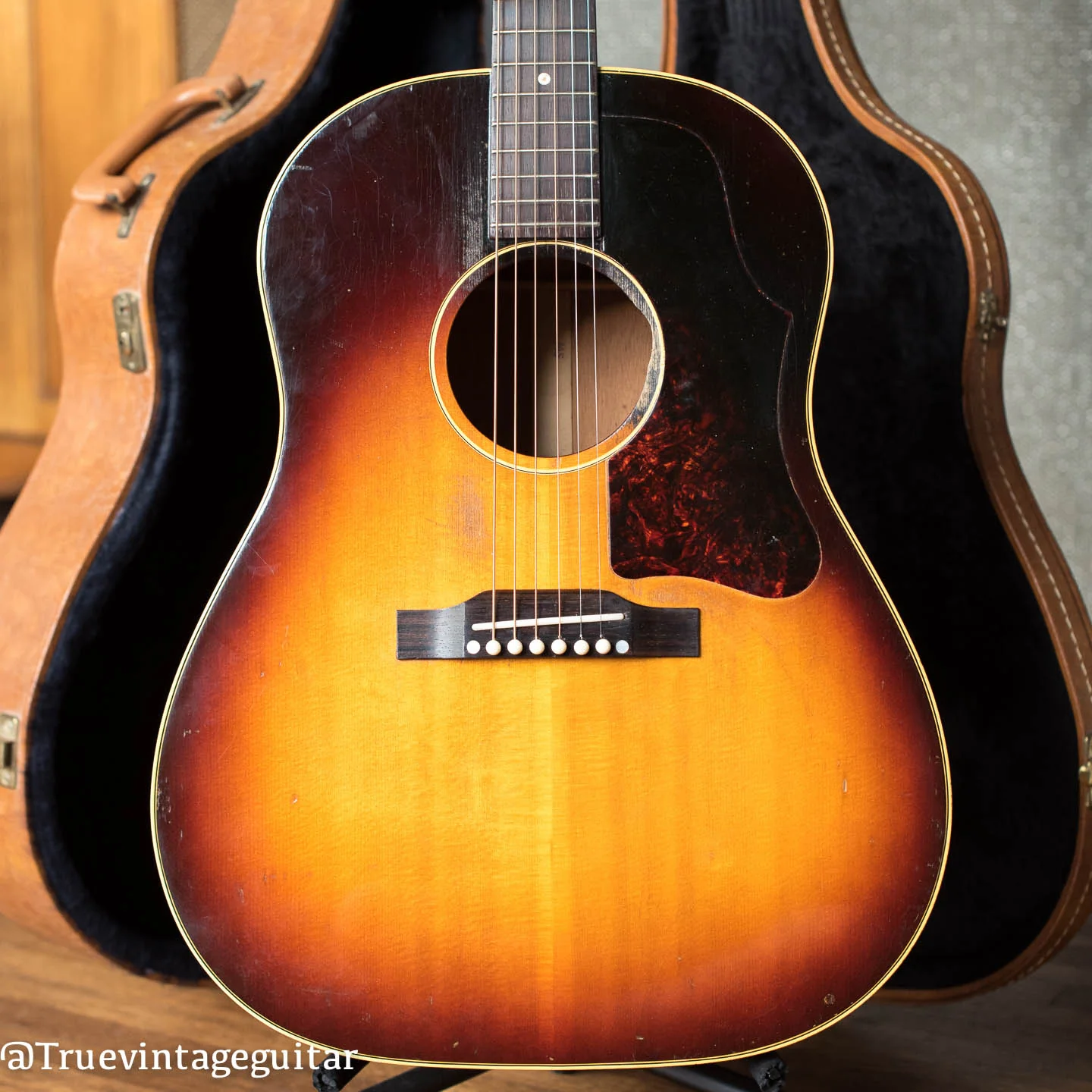 1957 Gibson J-45 - Image 3