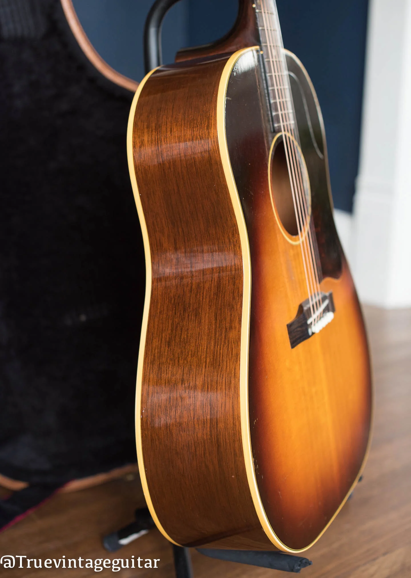 1957 Gibson J-45 - Image 8