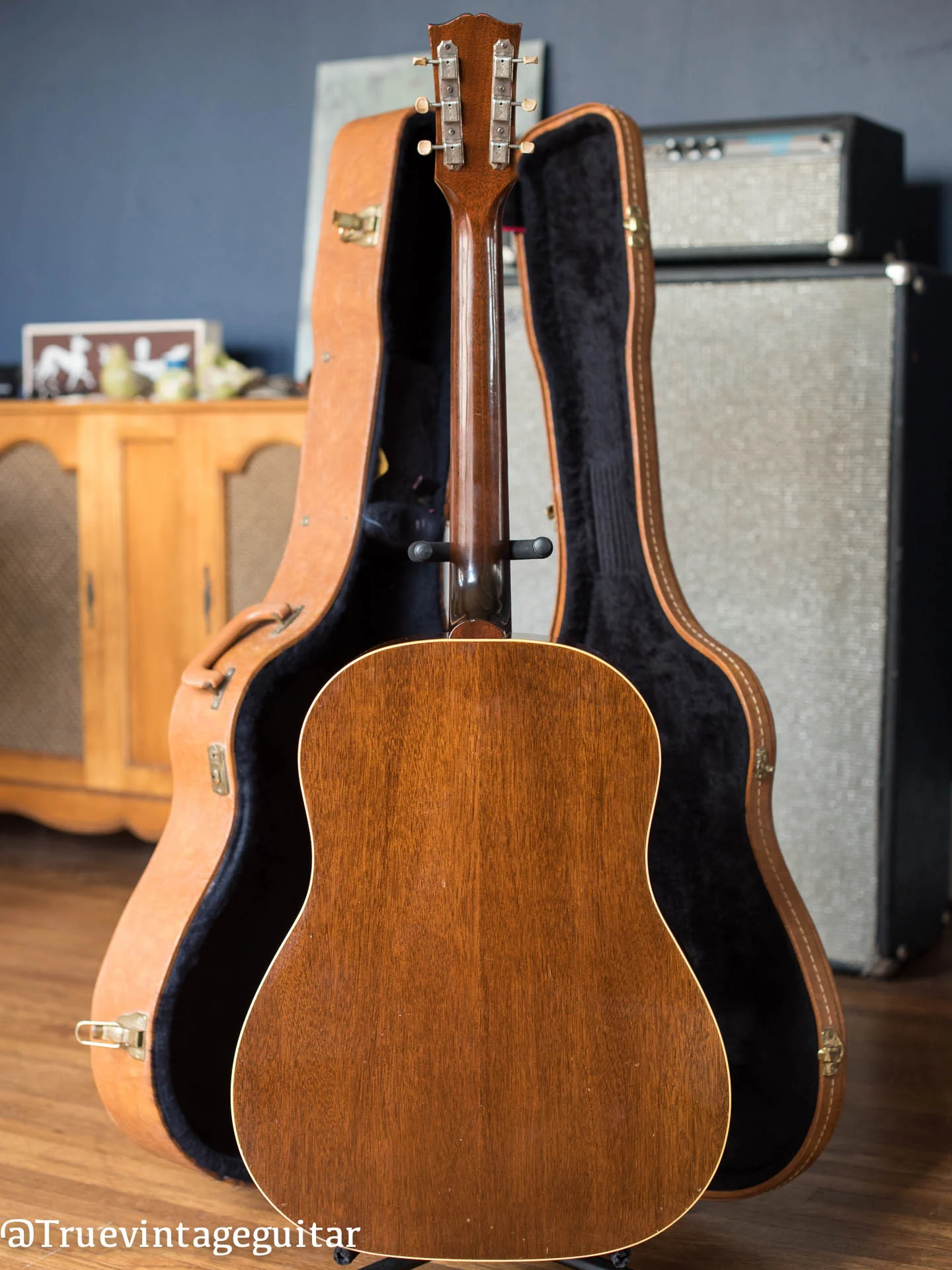 1957 Gibson J-45 - Image 9