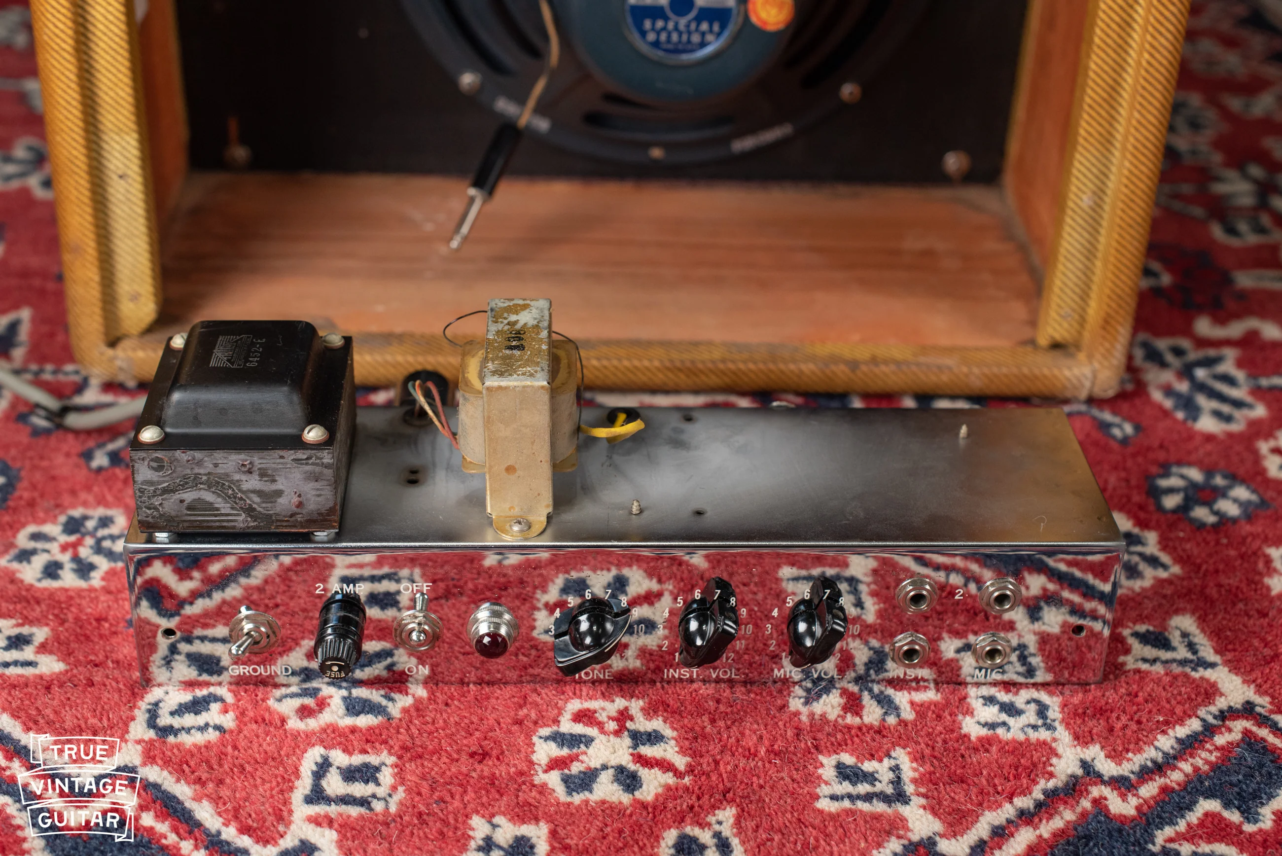 1958 Fender Deluxe Amp Tweed - Image 18