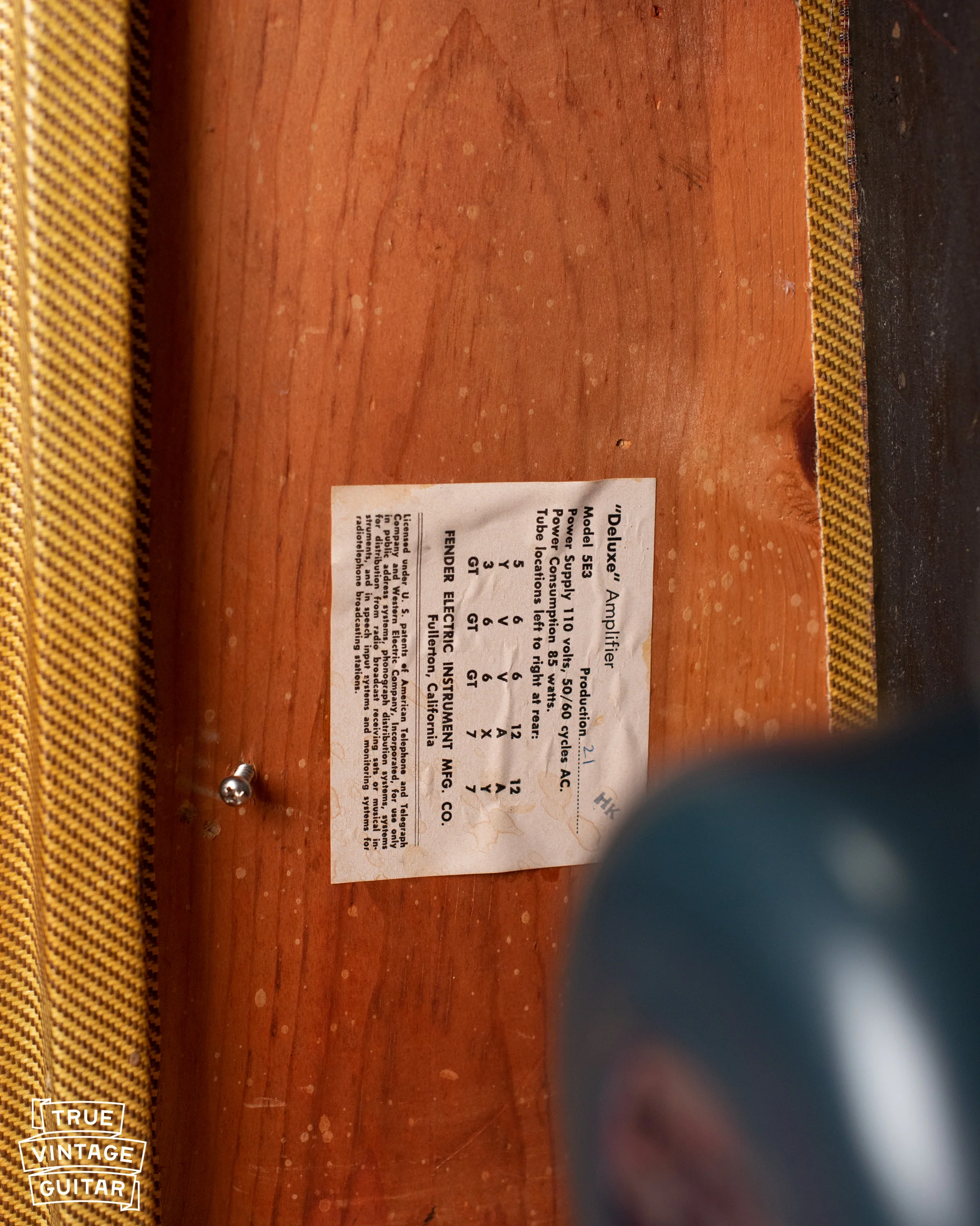 1958 Fender Deluxe Amp Tweed - Image 24