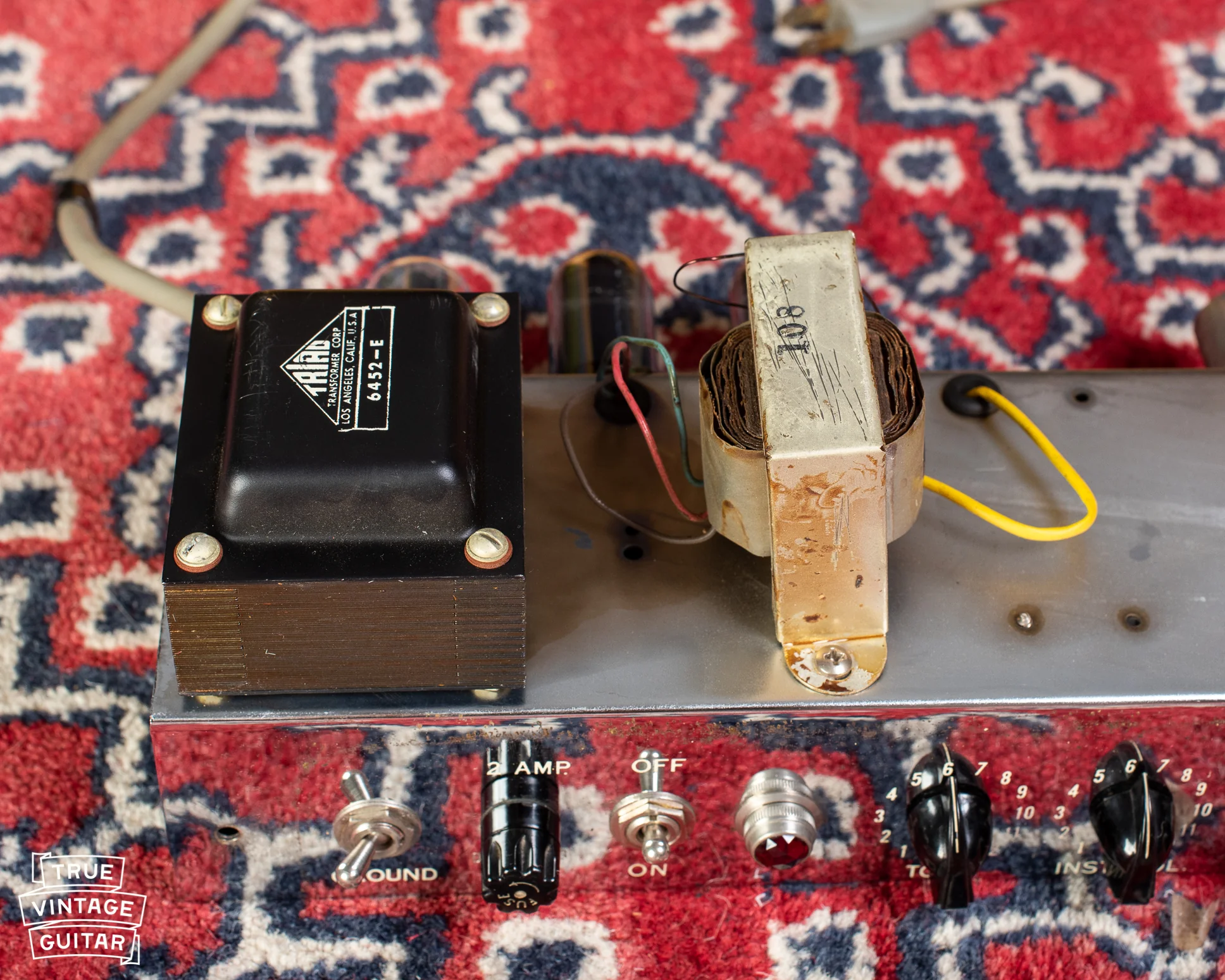 1959 Fender Deluxe Amp Tweed - Image 10