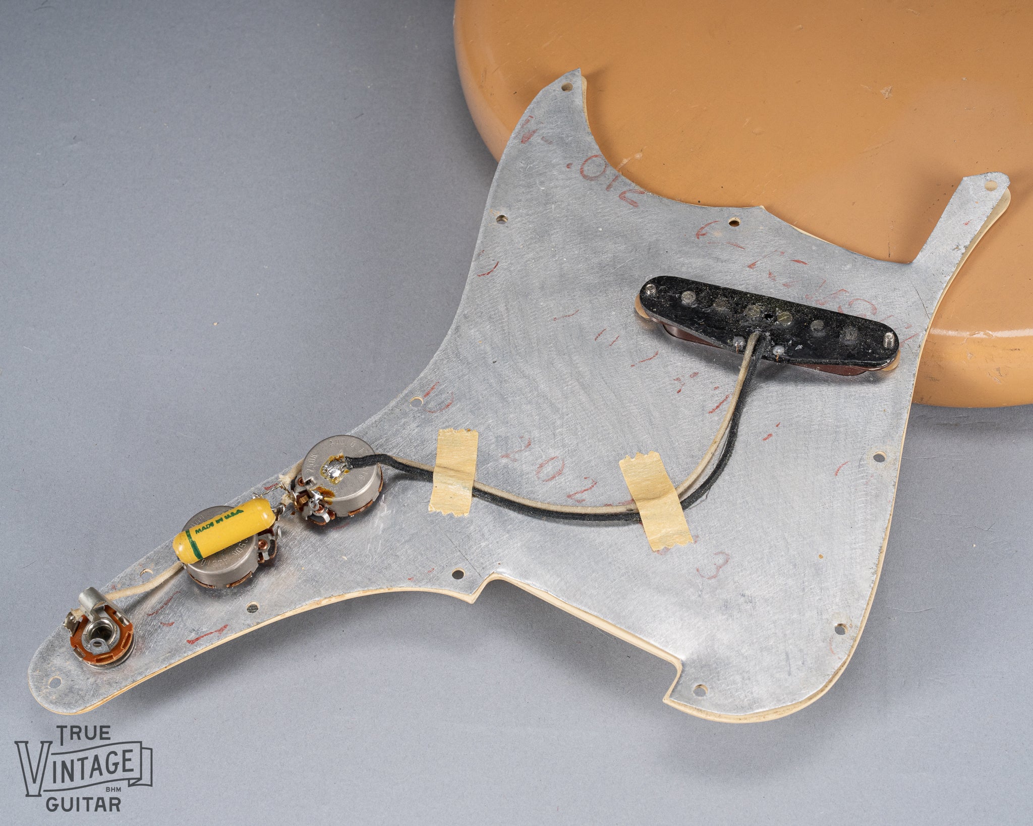 1960 Fender Musicmaster Desert Sand (3/4) - Image 18