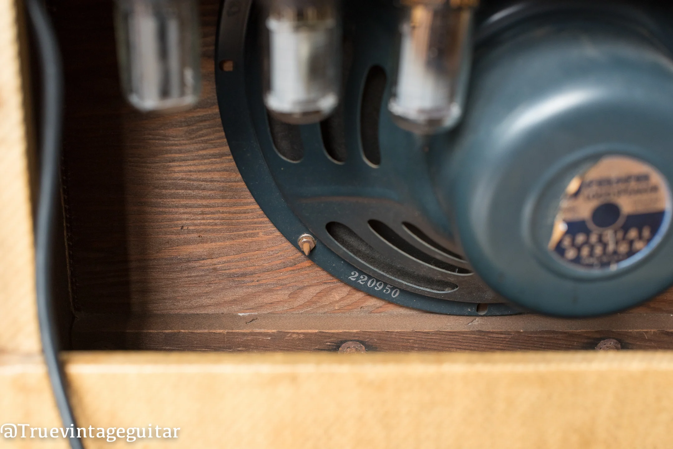 1960 Gibson GA-20T Ranger - Image 11