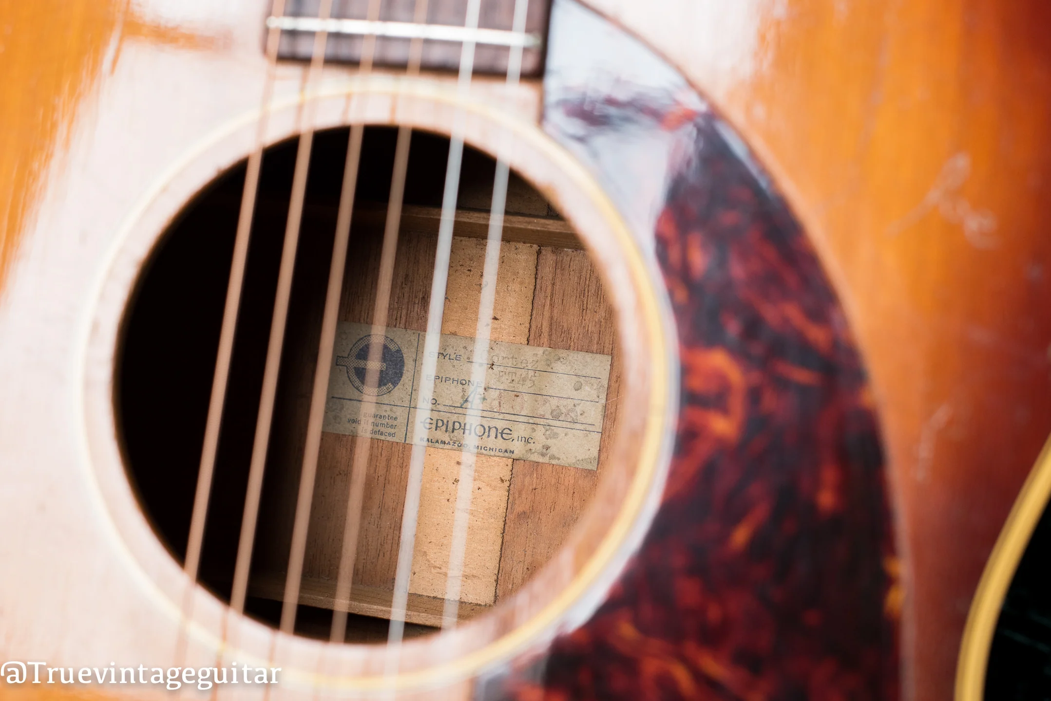 1961 Epiphone FT-45 Cortez - Image 17