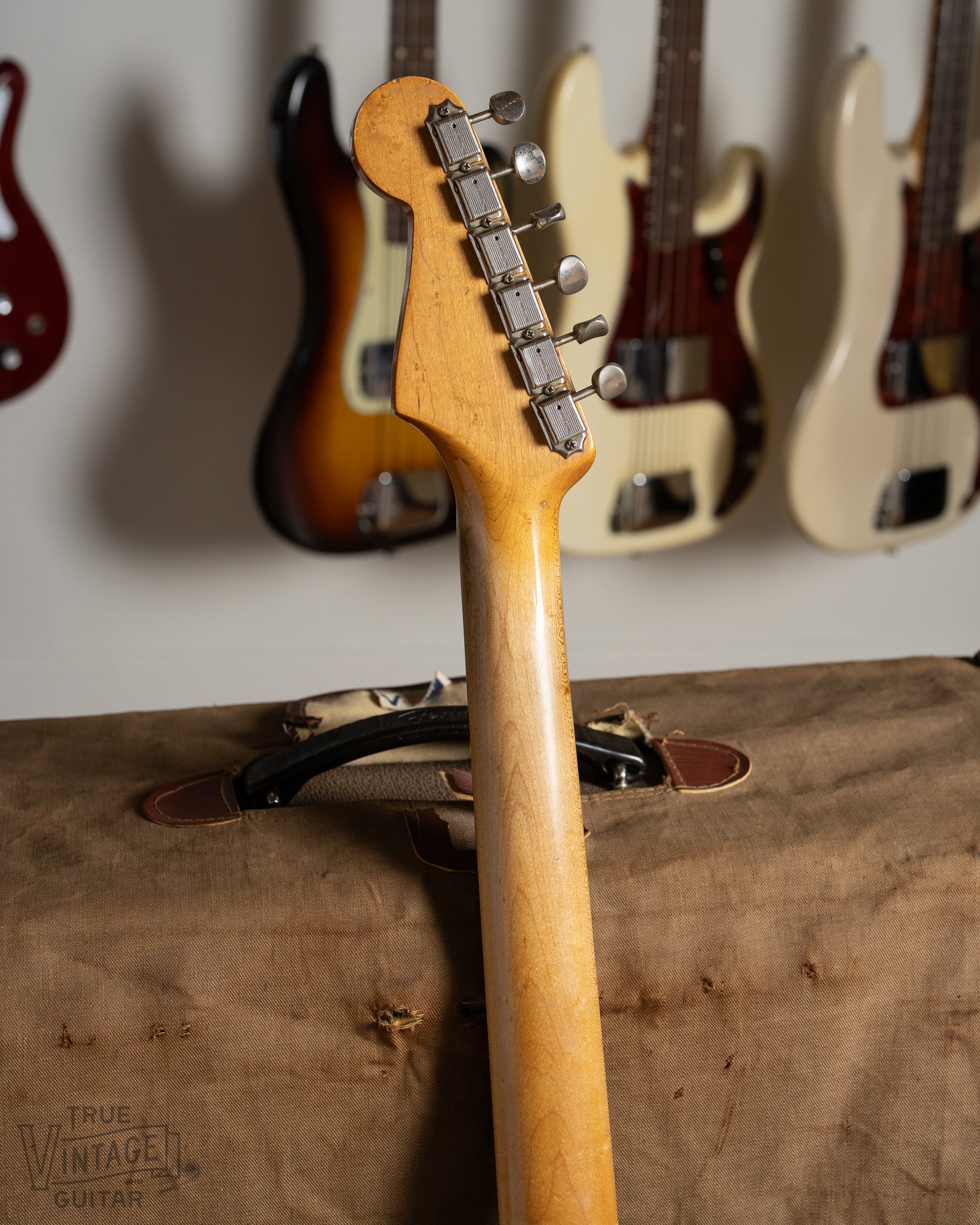 1961 Fender Stratocaster Sunburst - Image 11