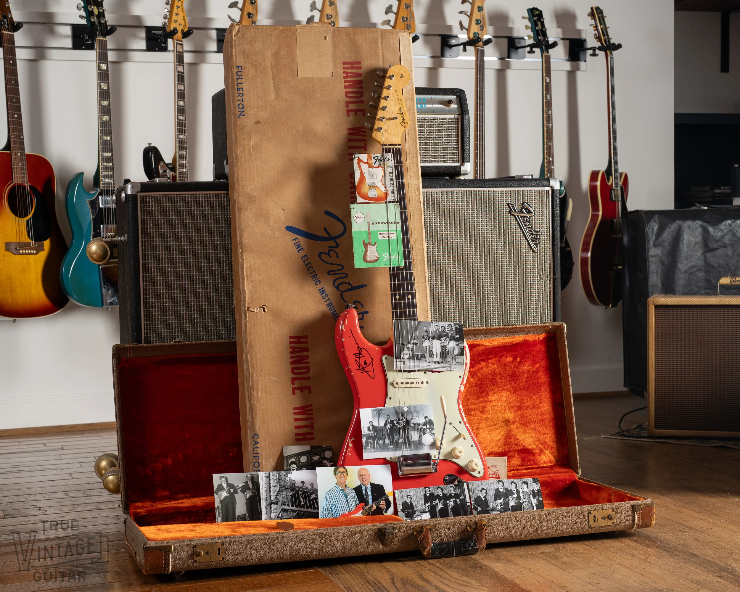 1962 Fender Stratocaster Fiesta Red with Box - Image 2