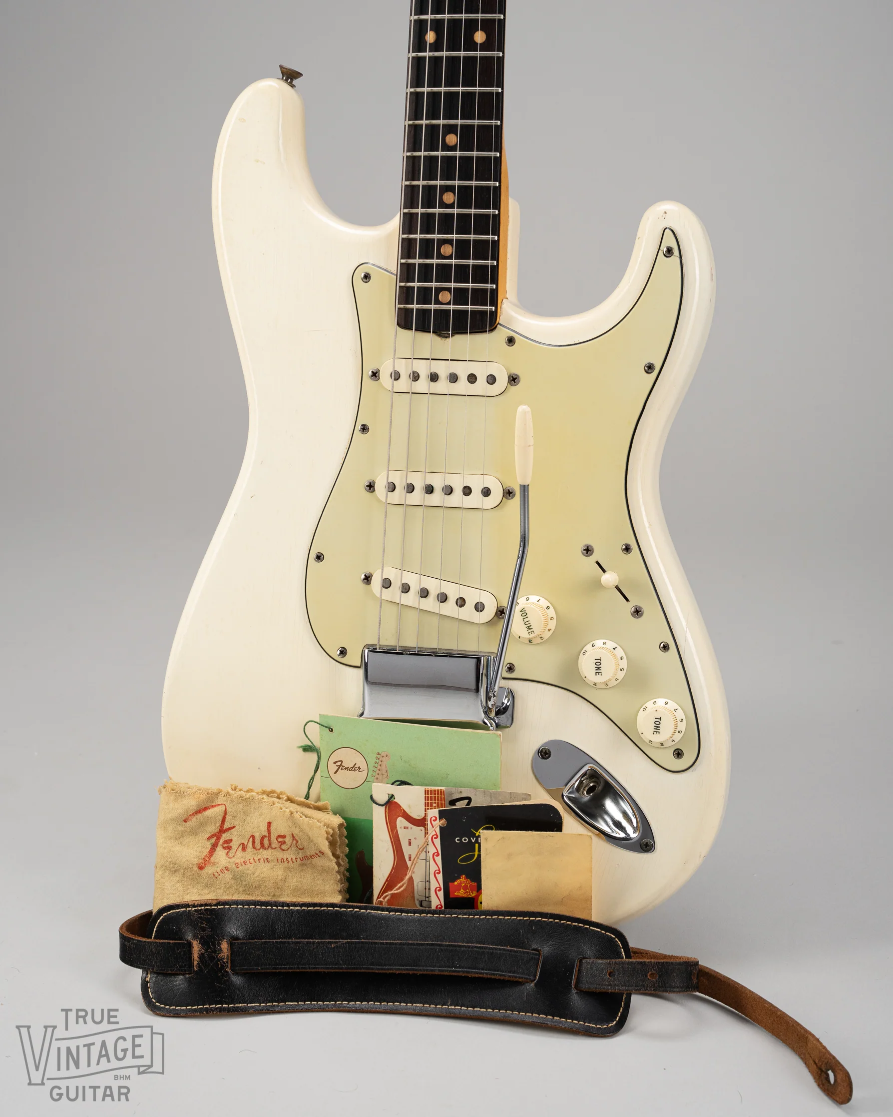 1962 Fender Stratocaster Olympic White