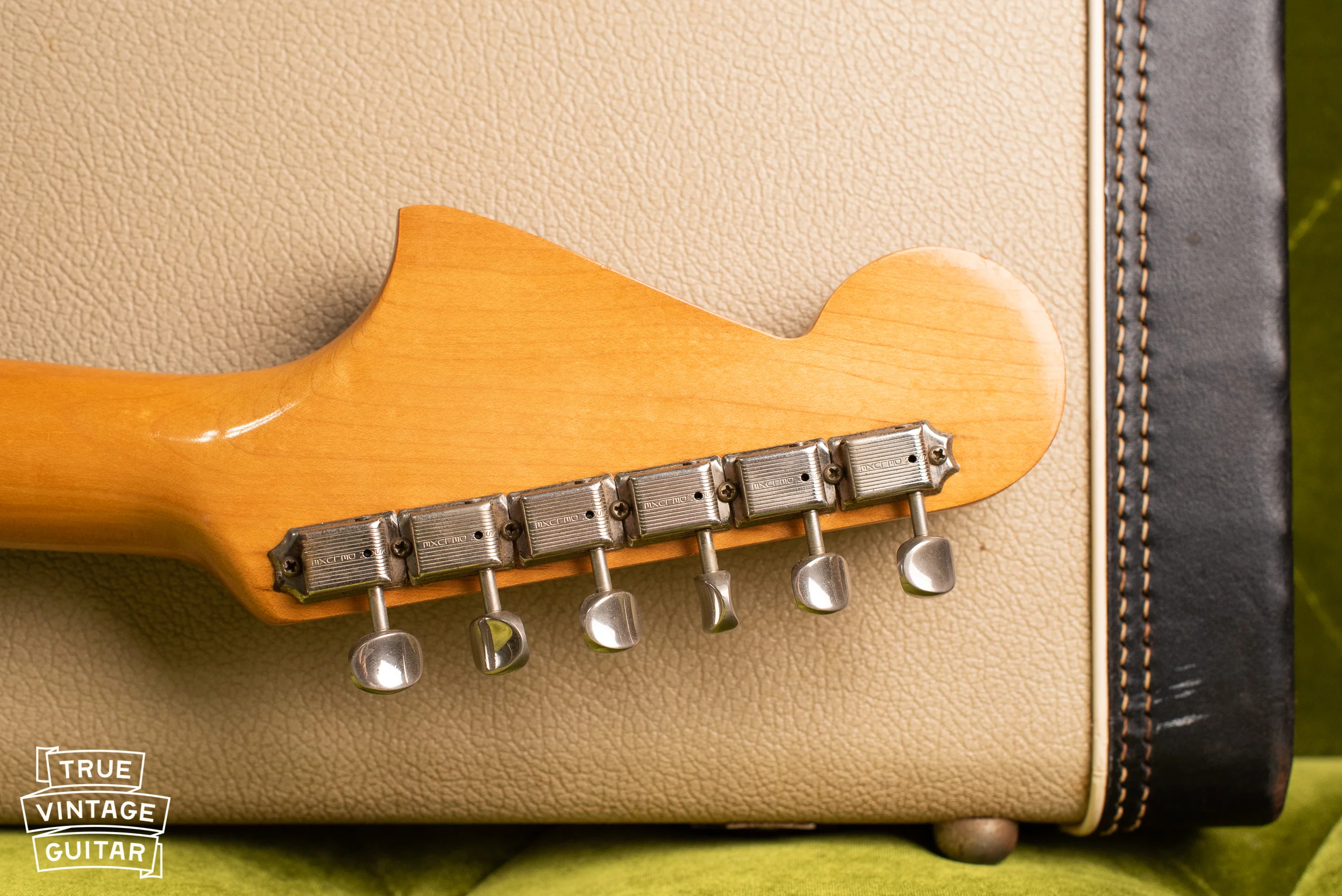 1963 Fender Jaguar Sunburst - Image 33