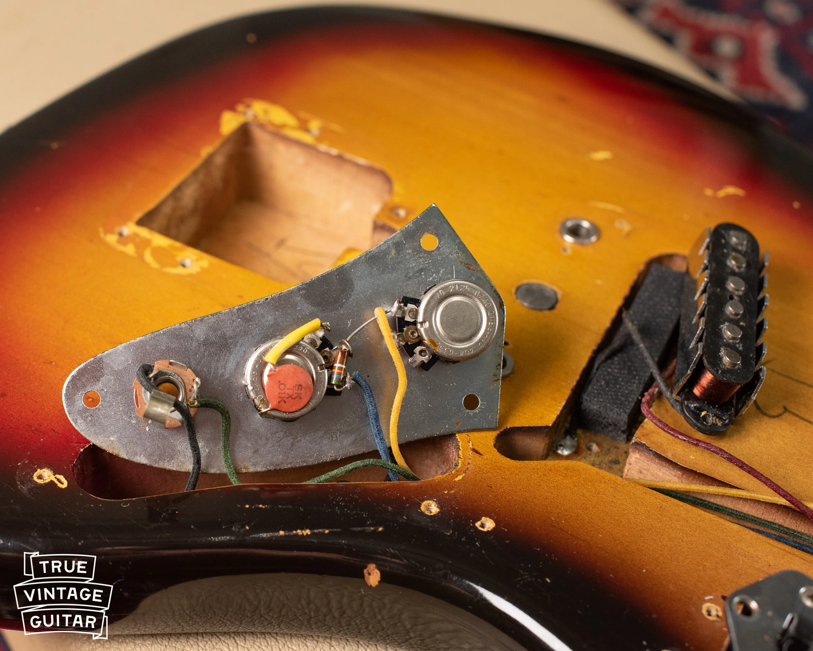 1963 Fender Jaguar Sunburst - Image 37