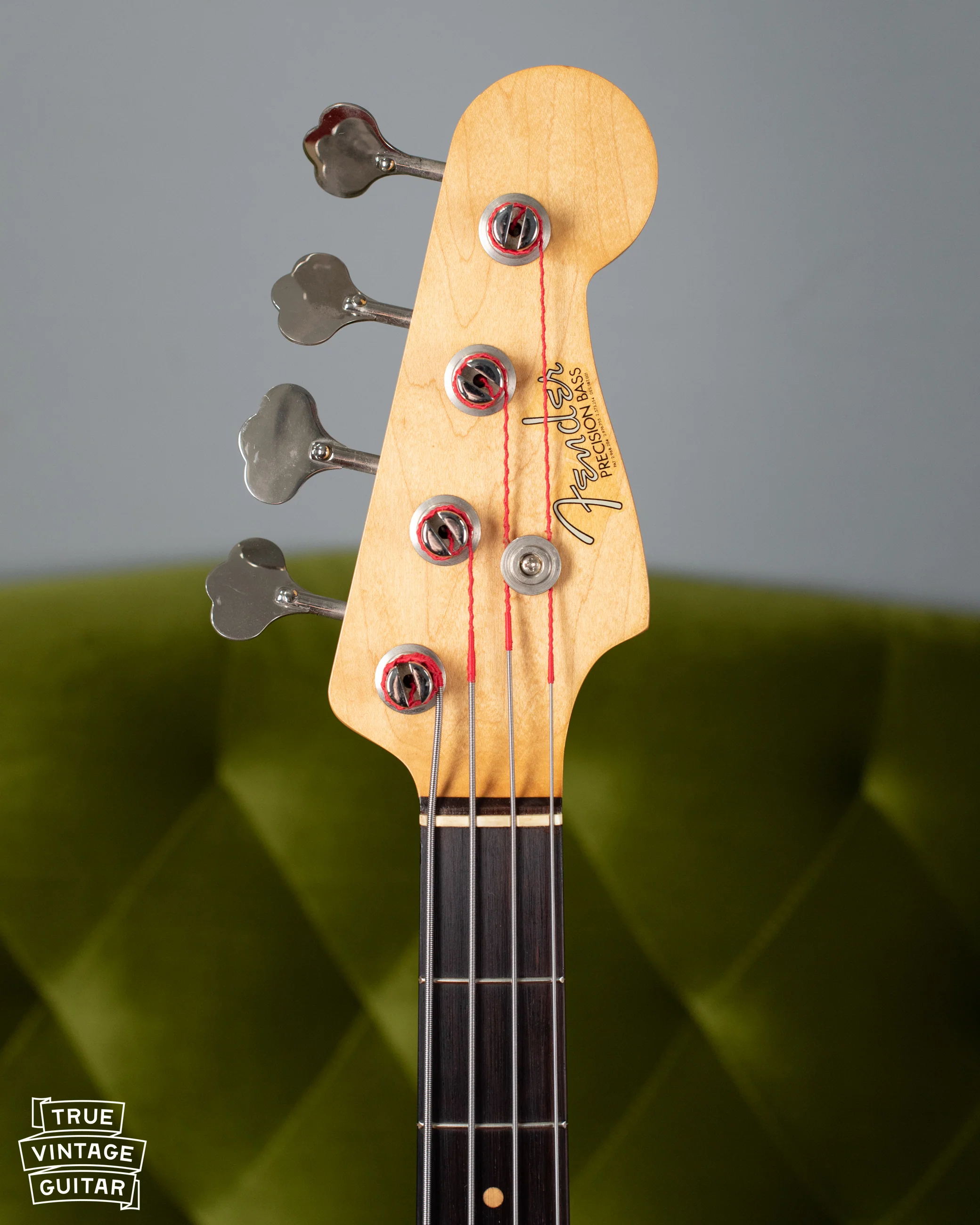 1963 Fender Precision Bass Sunburst - Image 4