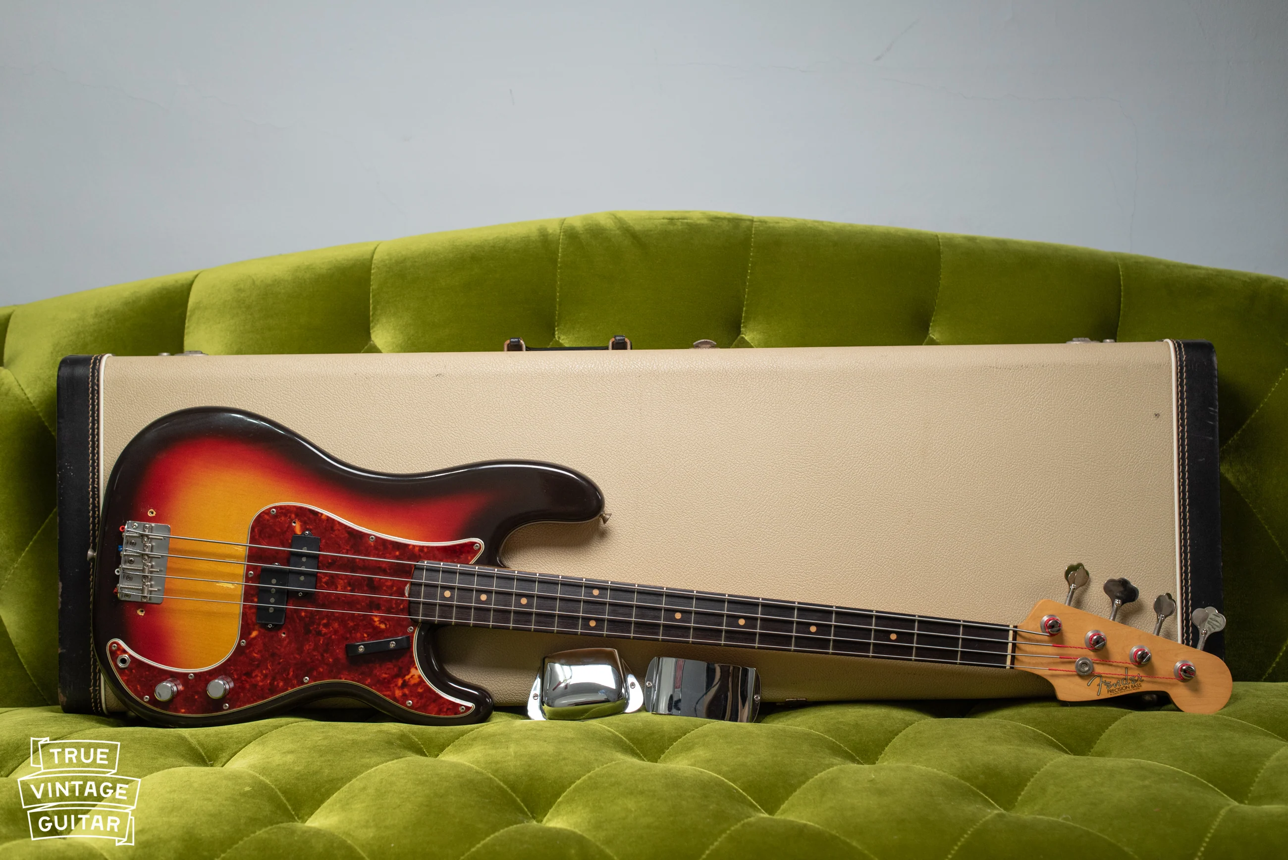 1963 Fender Precision Bass Sunburst - Image 5