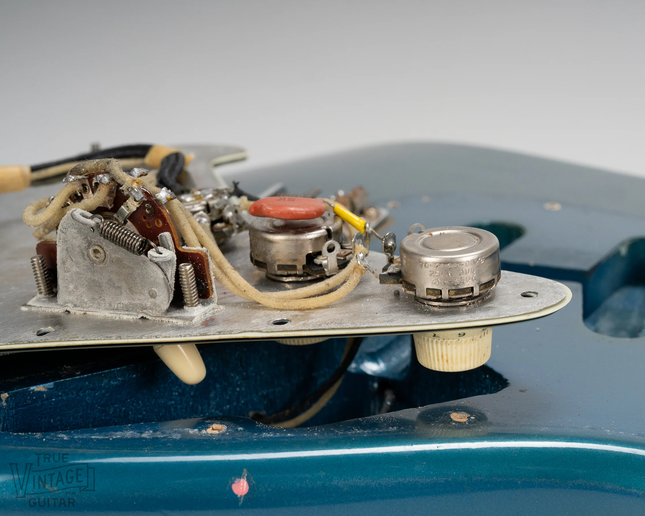 1963 Fender Stratocaster Lake Placid Blue Metallic - Image 27