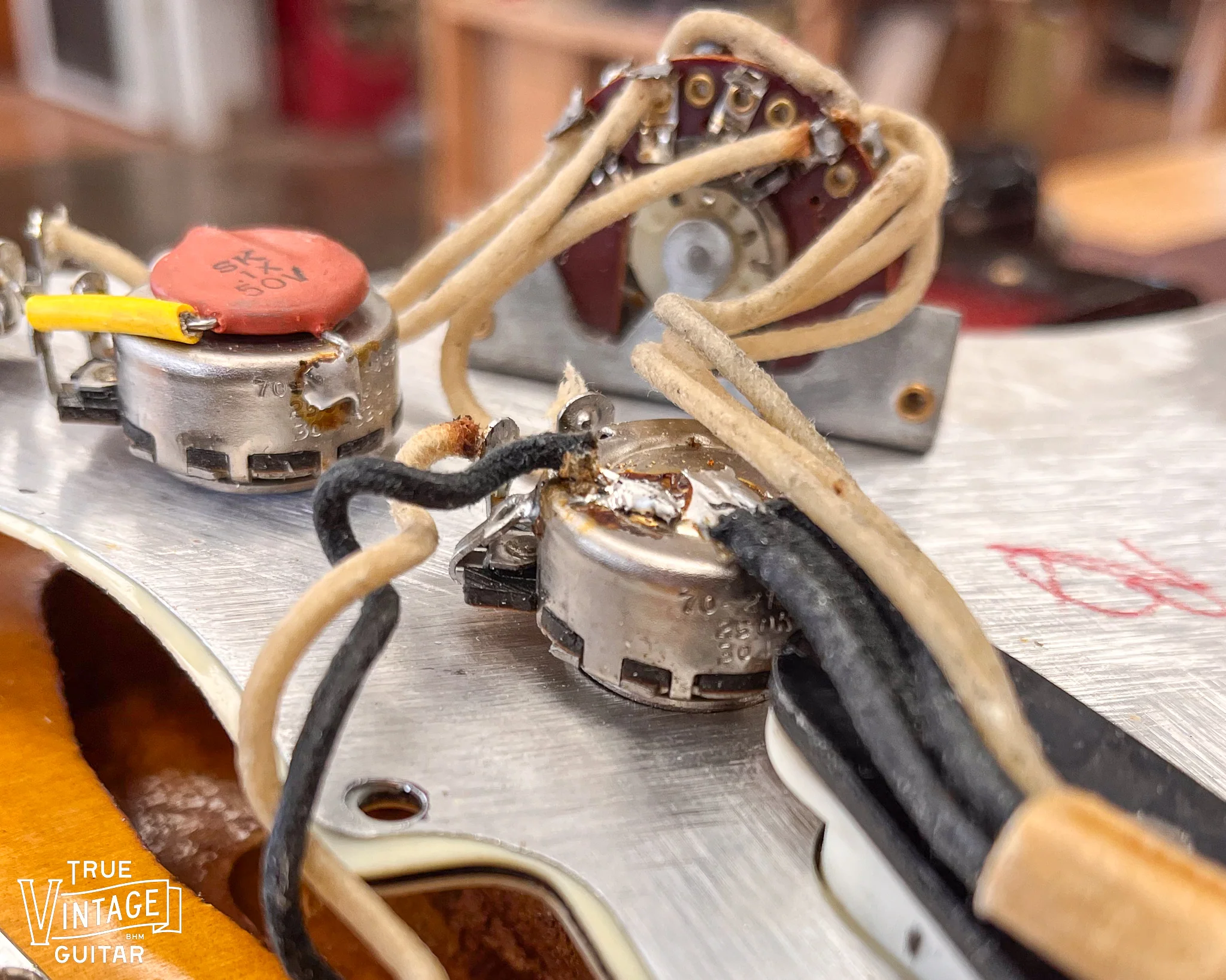 1963 Fender Stratocaster Sunburst - Image 23