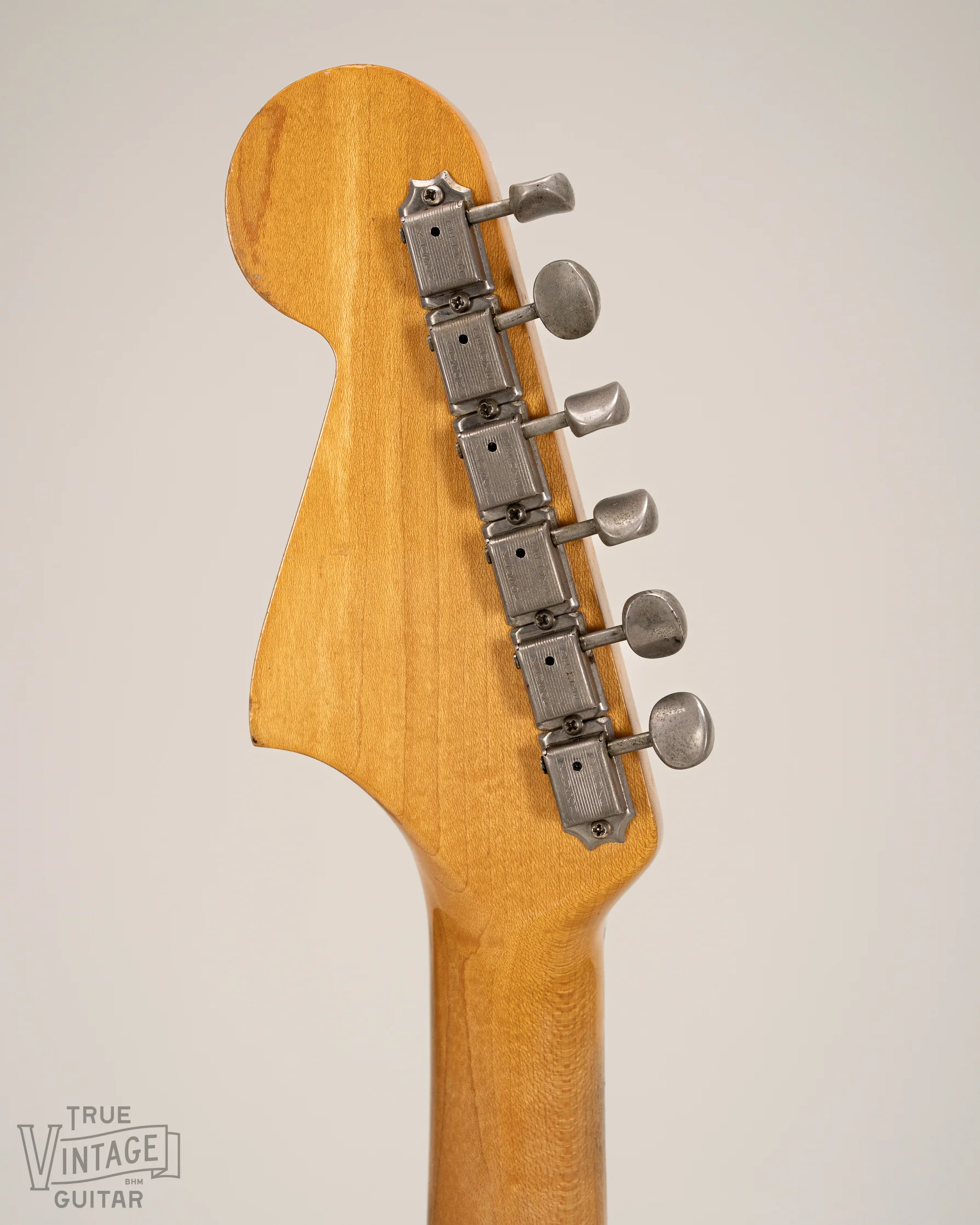 1965 Fender Jaguar Candy Apple Red Metallic - Image 10