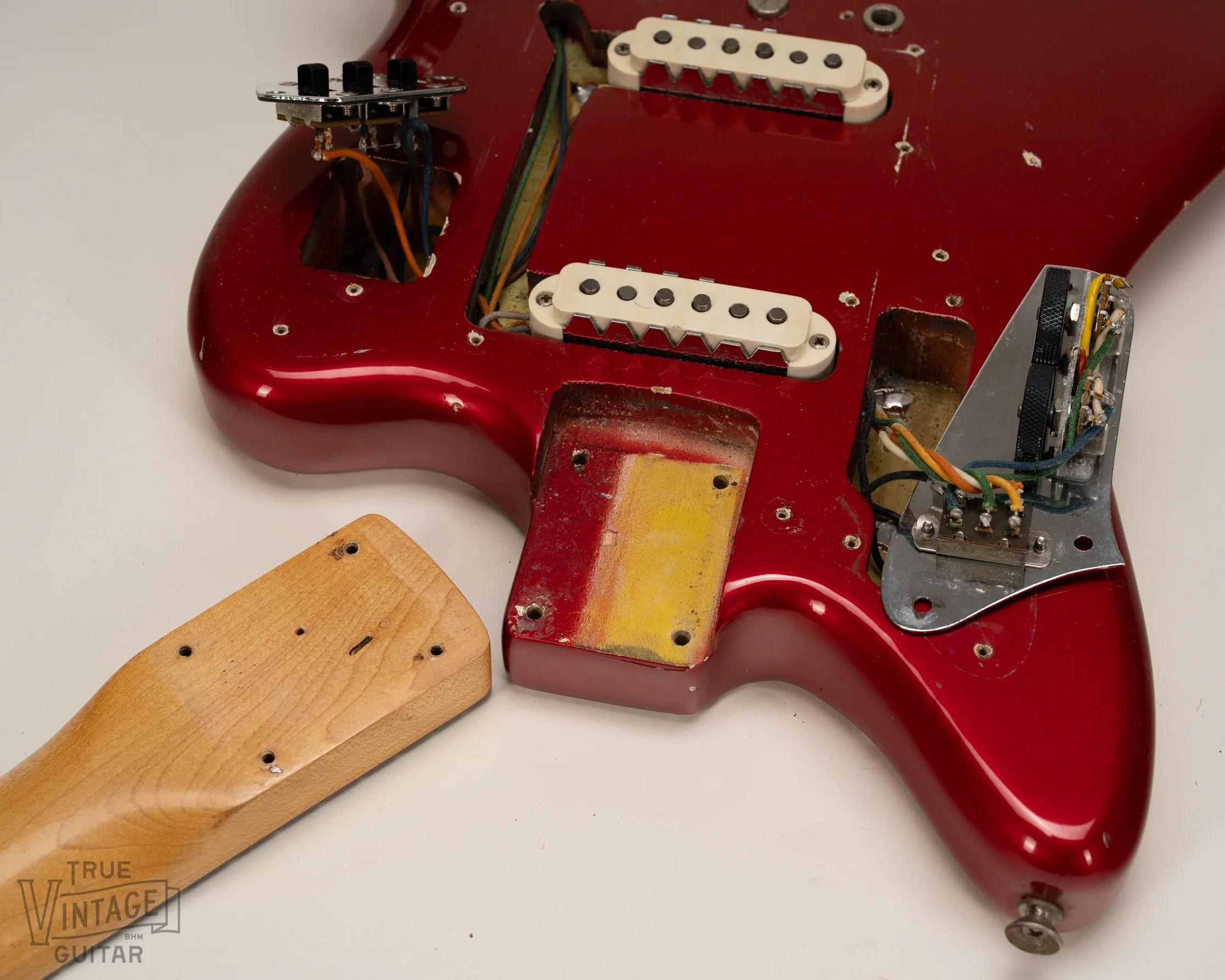 1965 Fender Jaguar Candy Apple Red Metallic - Image 20