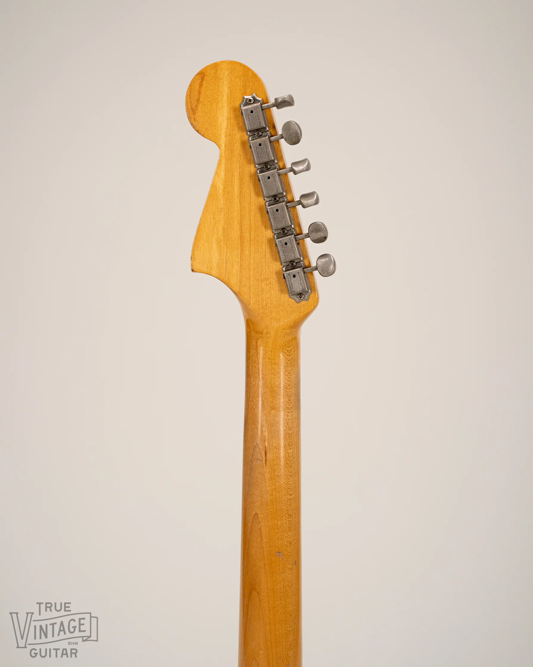 1965 Fender Jaguar Candy Apple Red Metallic - Image 9