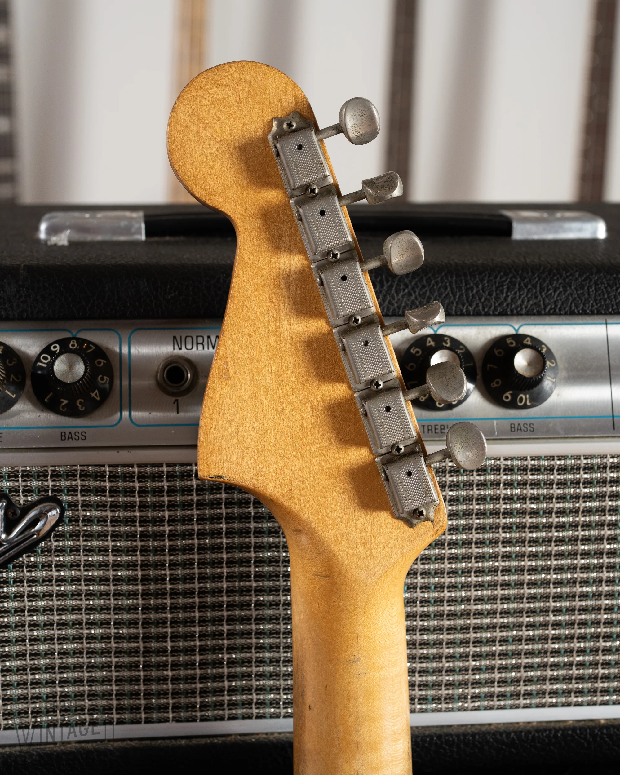 1965 Fender Jazzmaster Lake Placid Blue Metallic - Image 11
