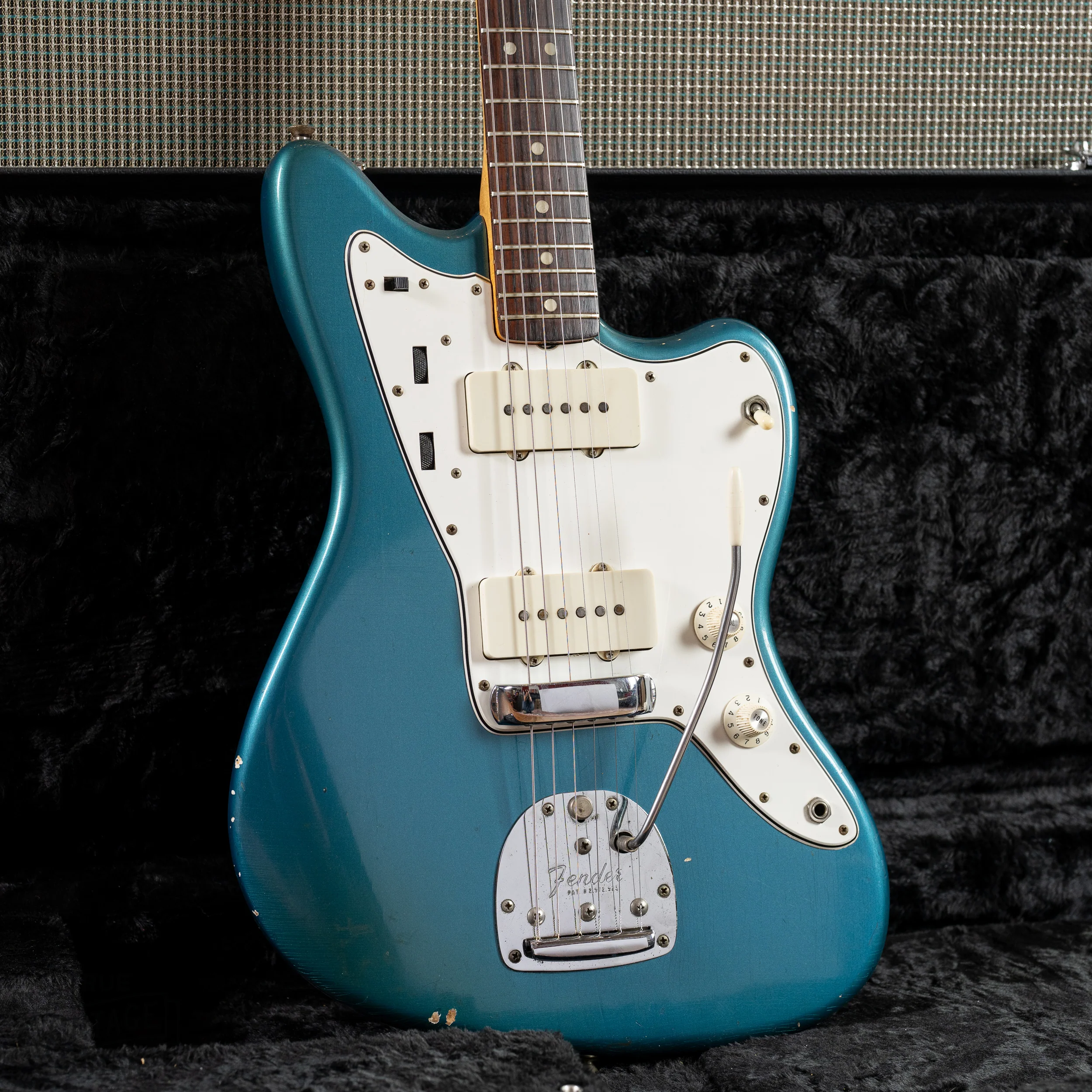 1965 Fender Jazzmaster Lake Placid Blue Metallic - Image 4