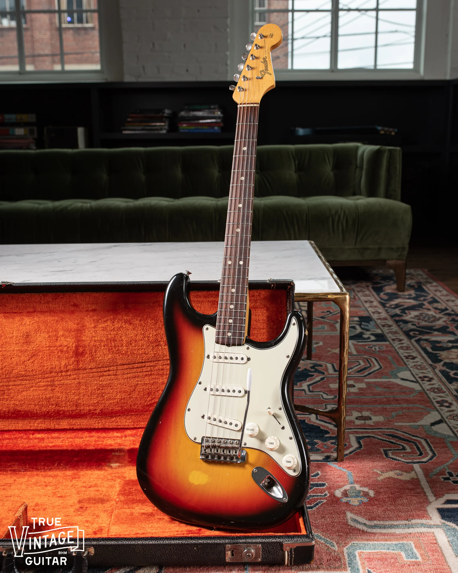 1965 Fender Stratocaster - Image 2