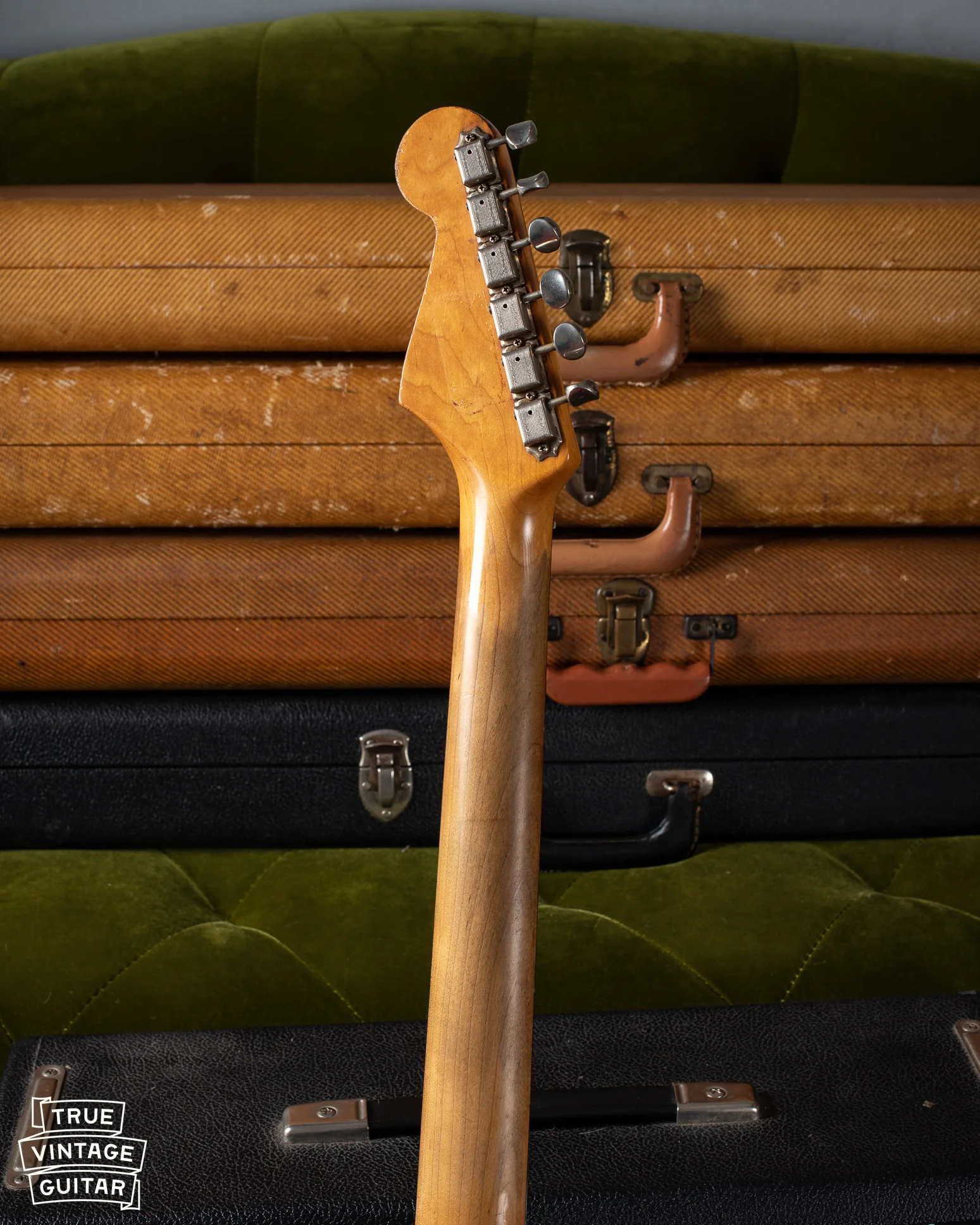 1965 Fender Stratocaster Candy Apple Red - Image 11