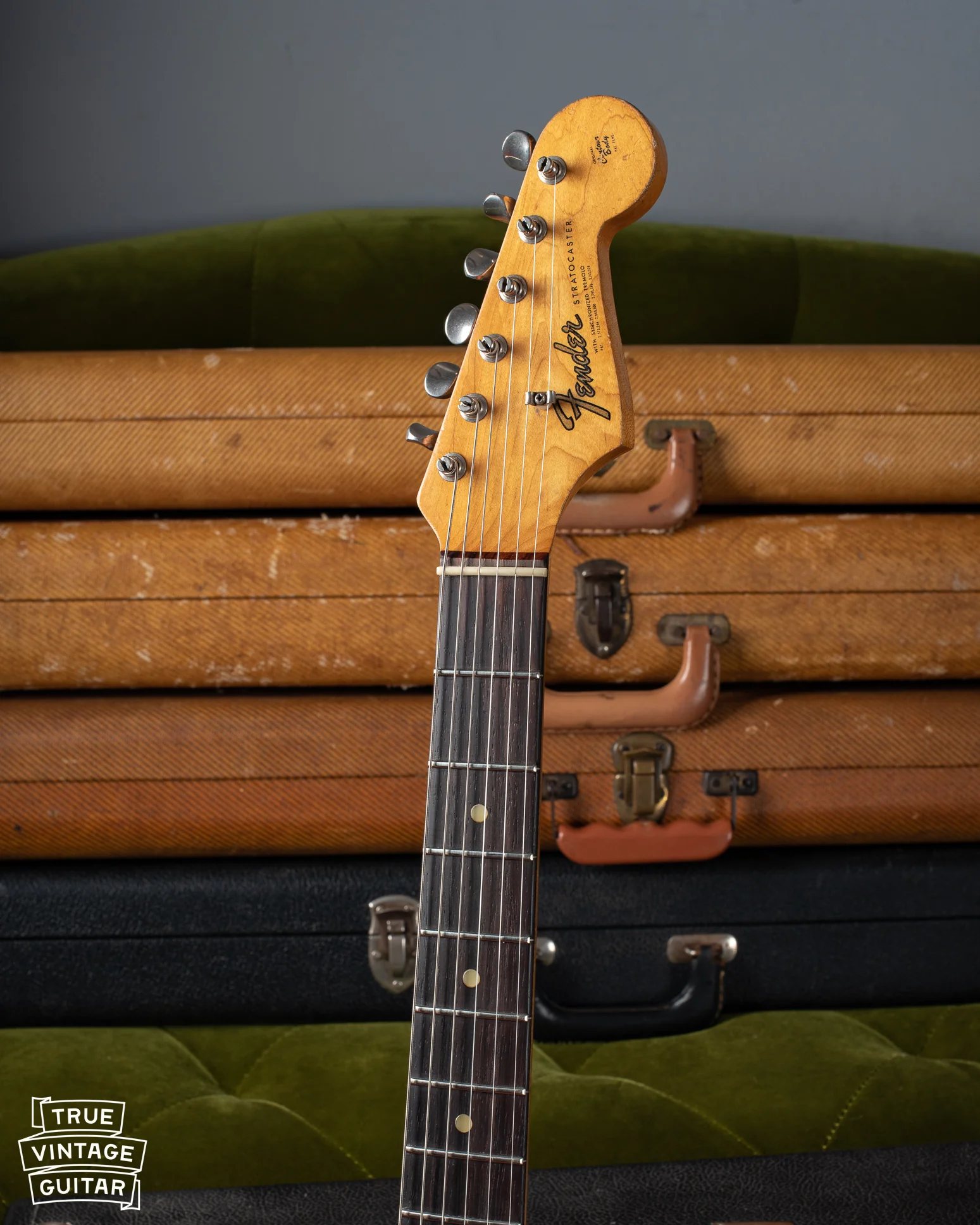 1965 Fender Stratocaster Candy Apple Red - Image 8