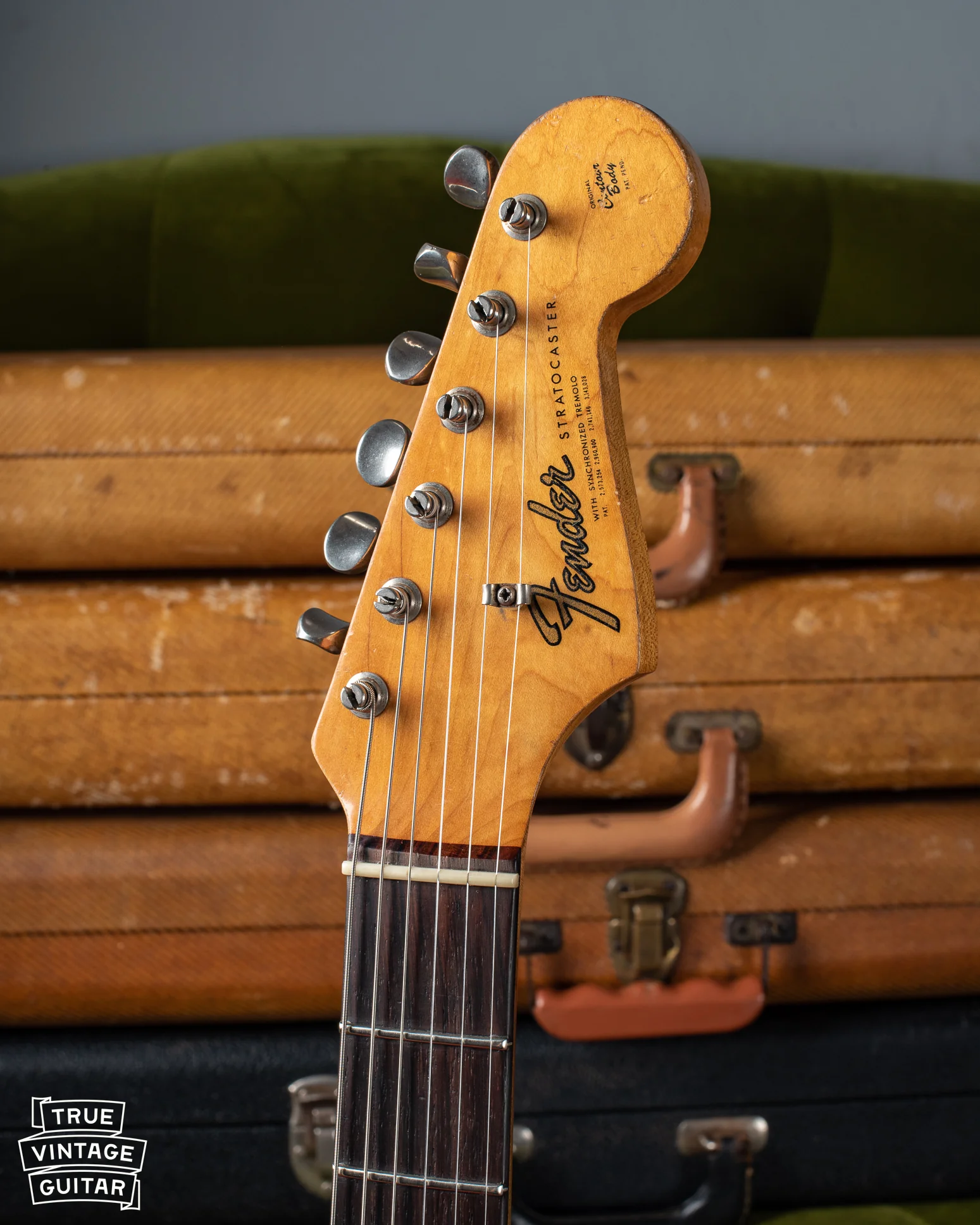 1965 Fender Stratocaster Candy Apple Red - Image 9