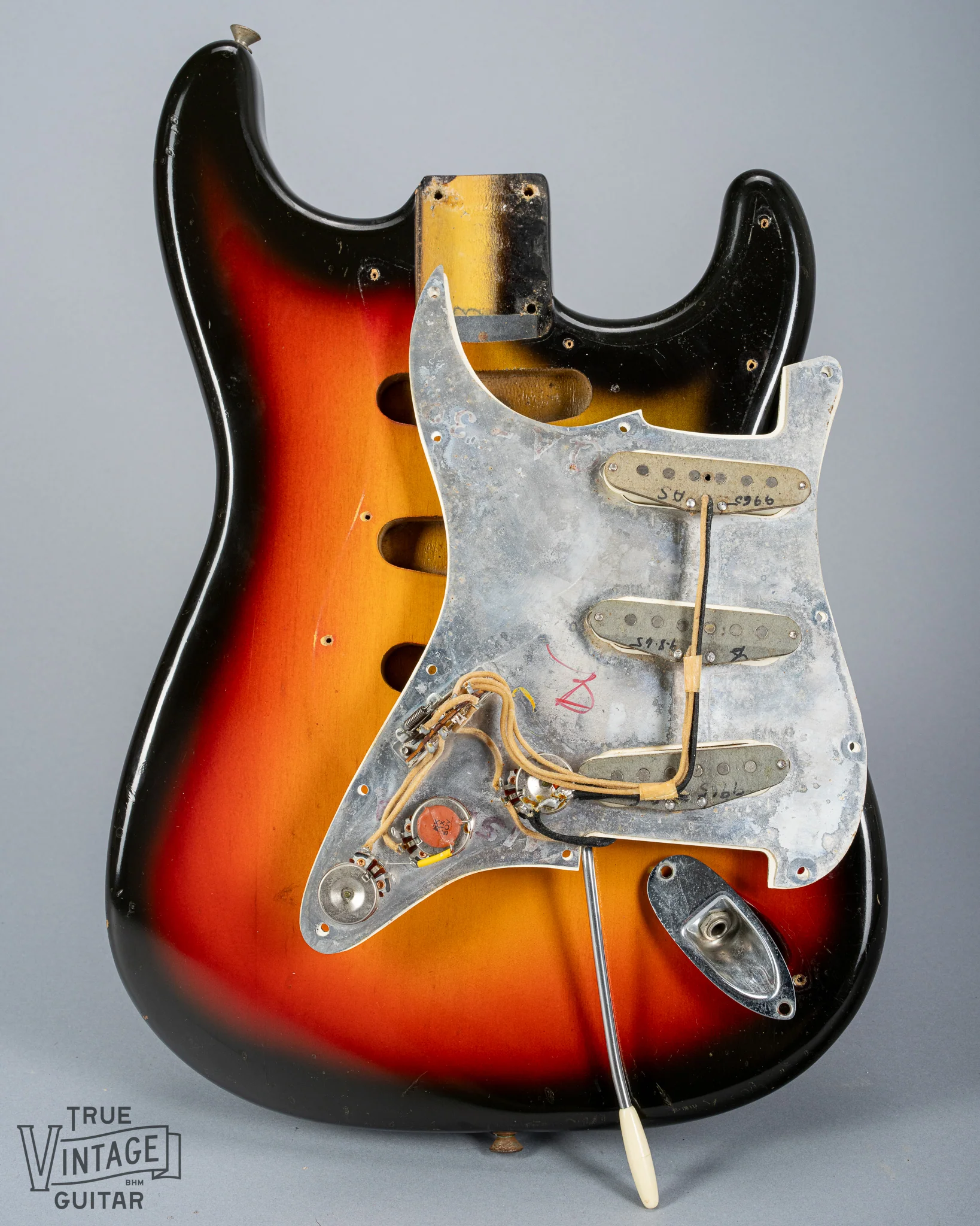 1965 Fender Stratocaster Sunburst - Image 10