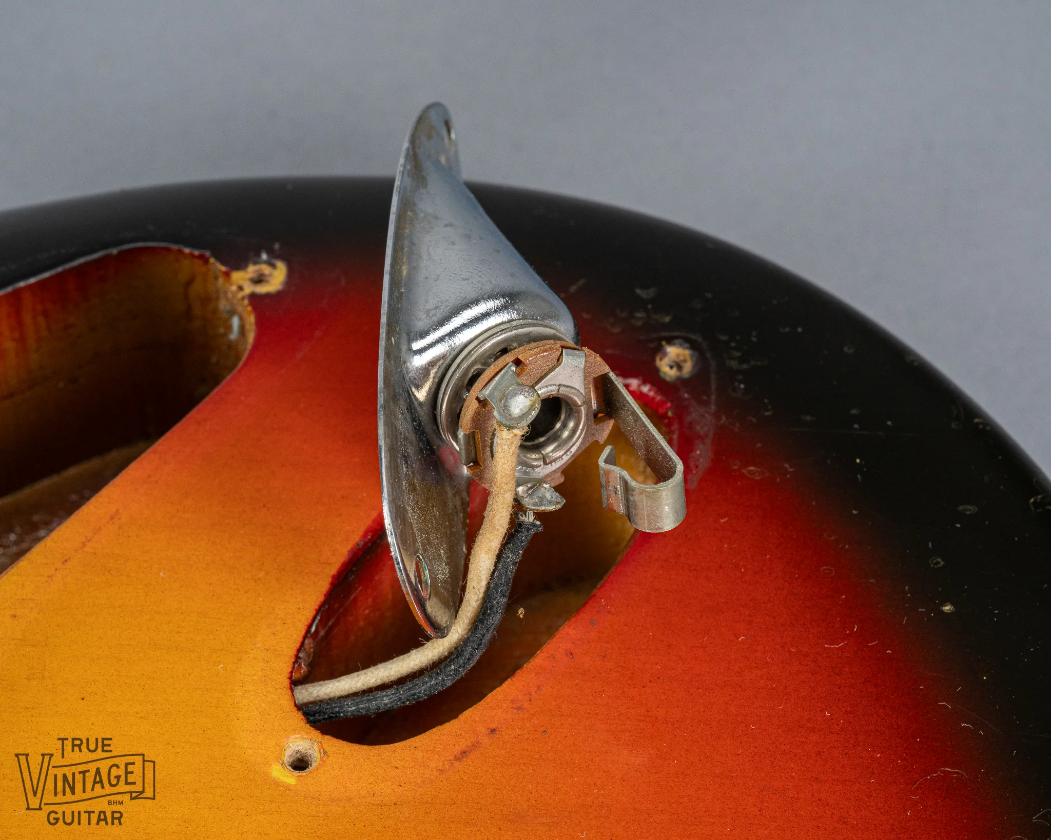 1965 Fender Stratocaster Sunburst - Image 17