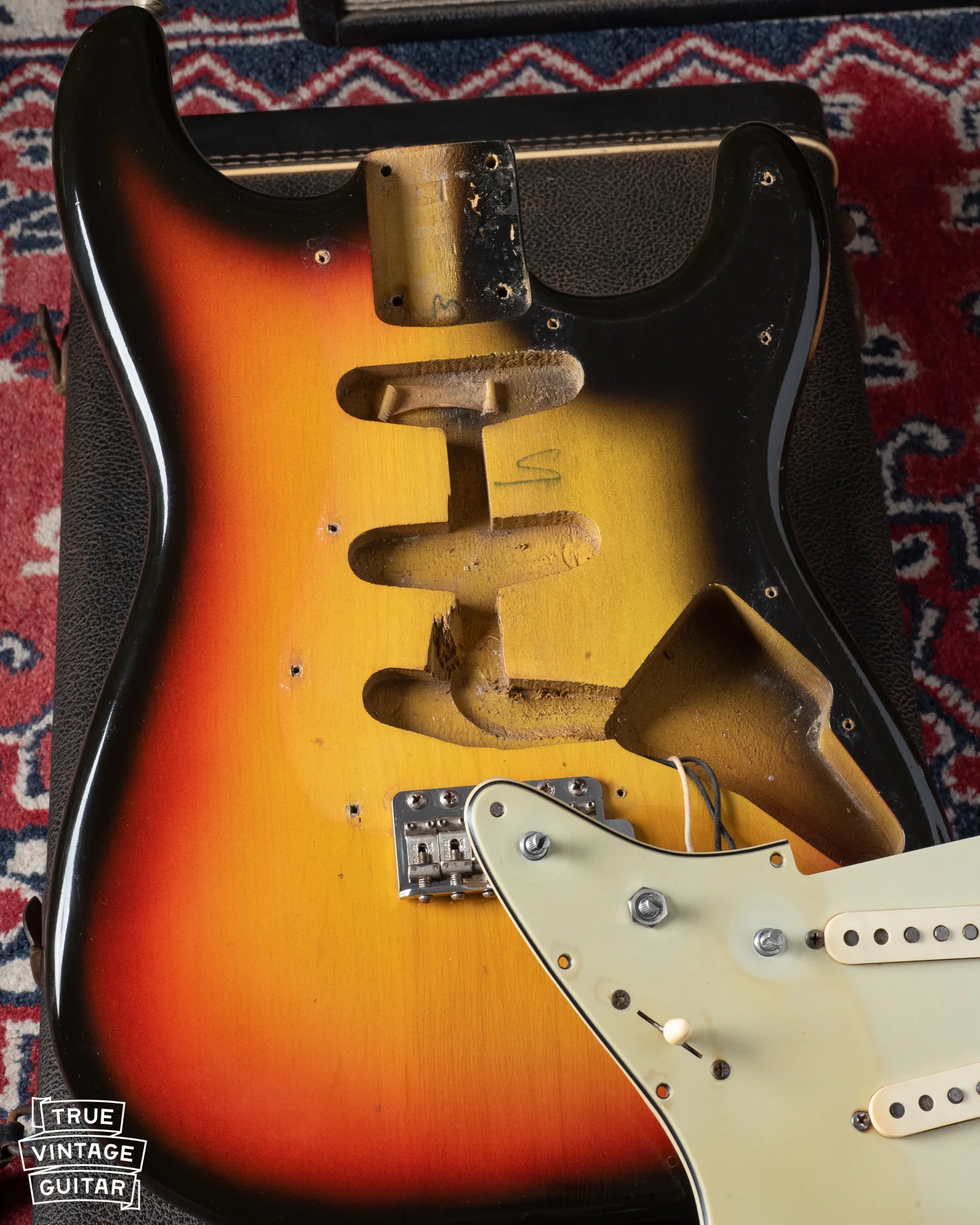 1965 Fender Stratocaster Sunburst - Image 11